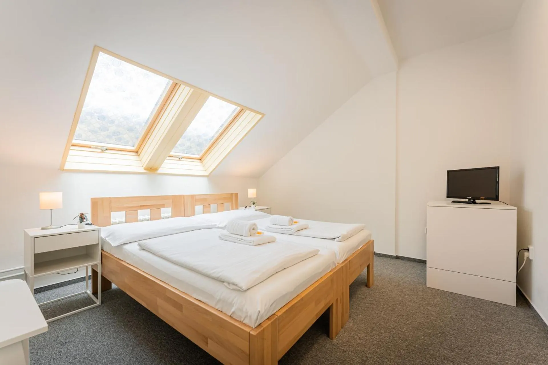 Bed in Self-service Hotel Ostaš Praha