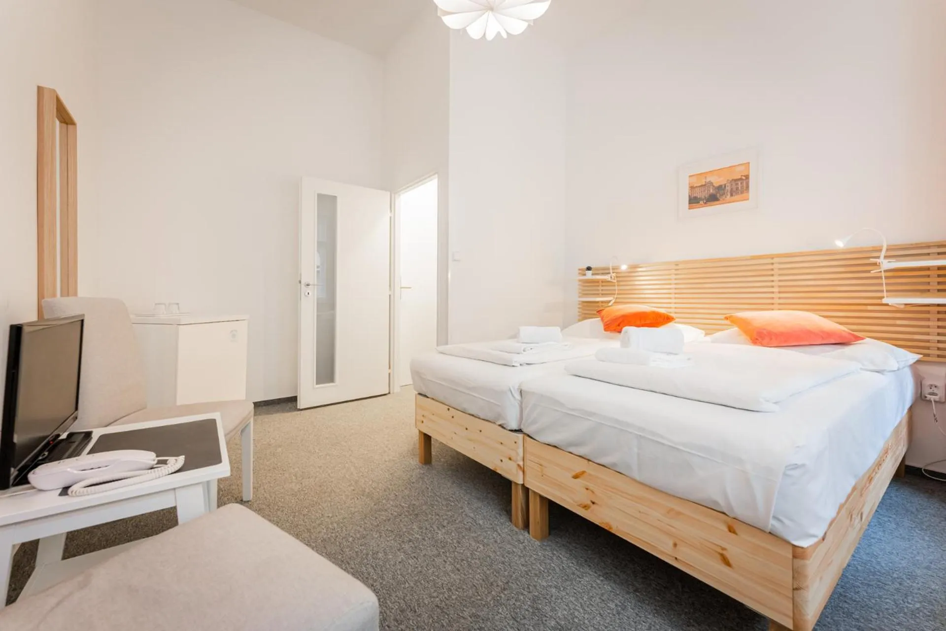 Bed in Self-service Hotel Ostaš Praha