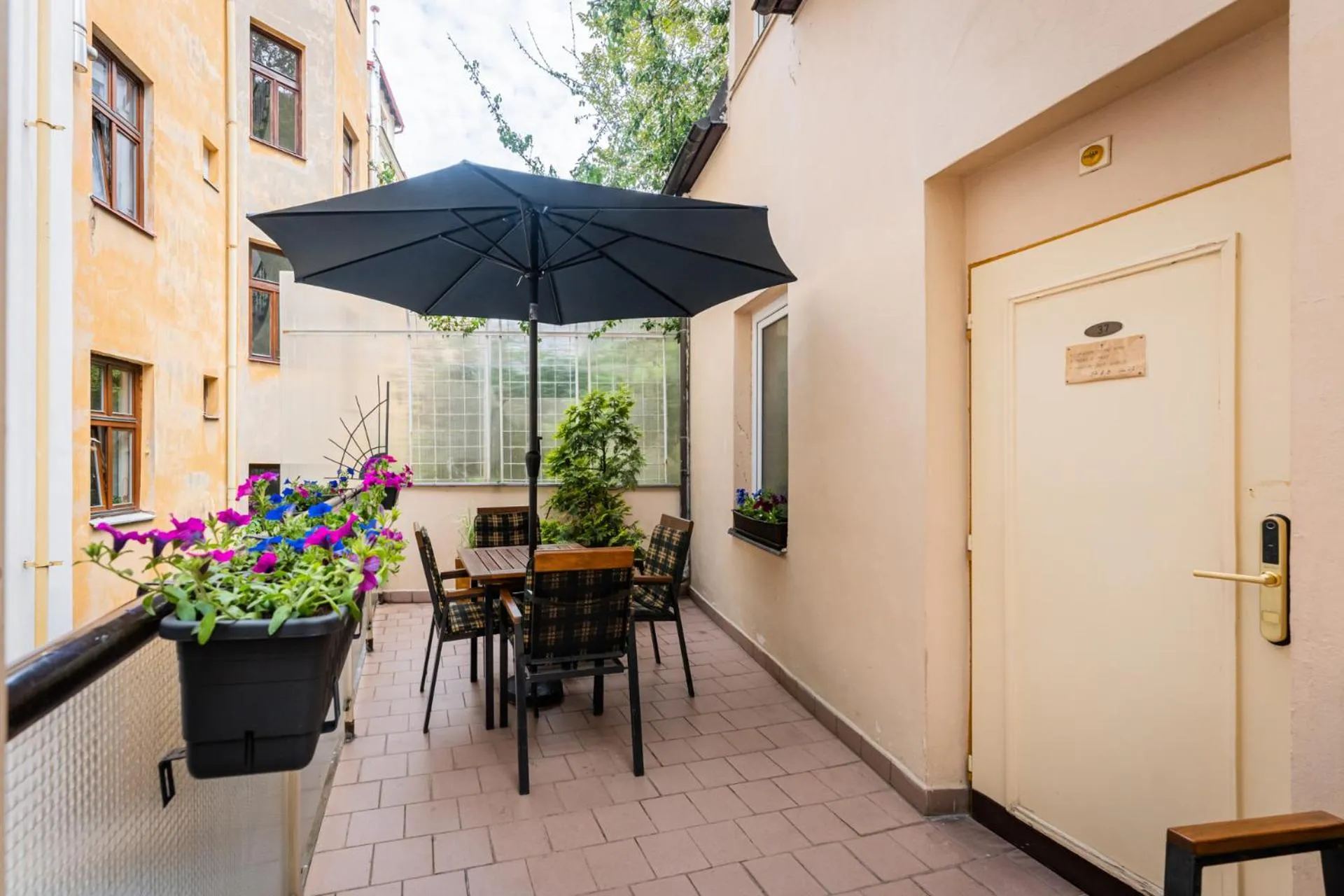 Facade/entrance in Self-service Hotel Ostaš Praha