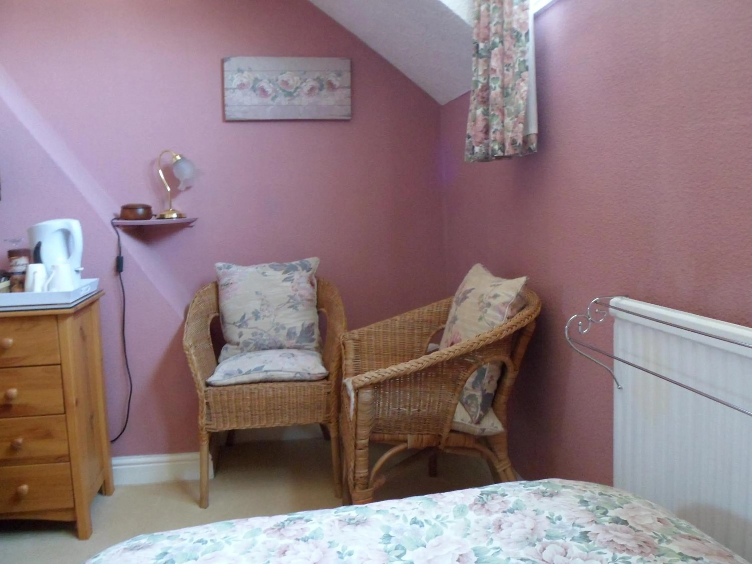 Decorative detail, Bed in The Farthings