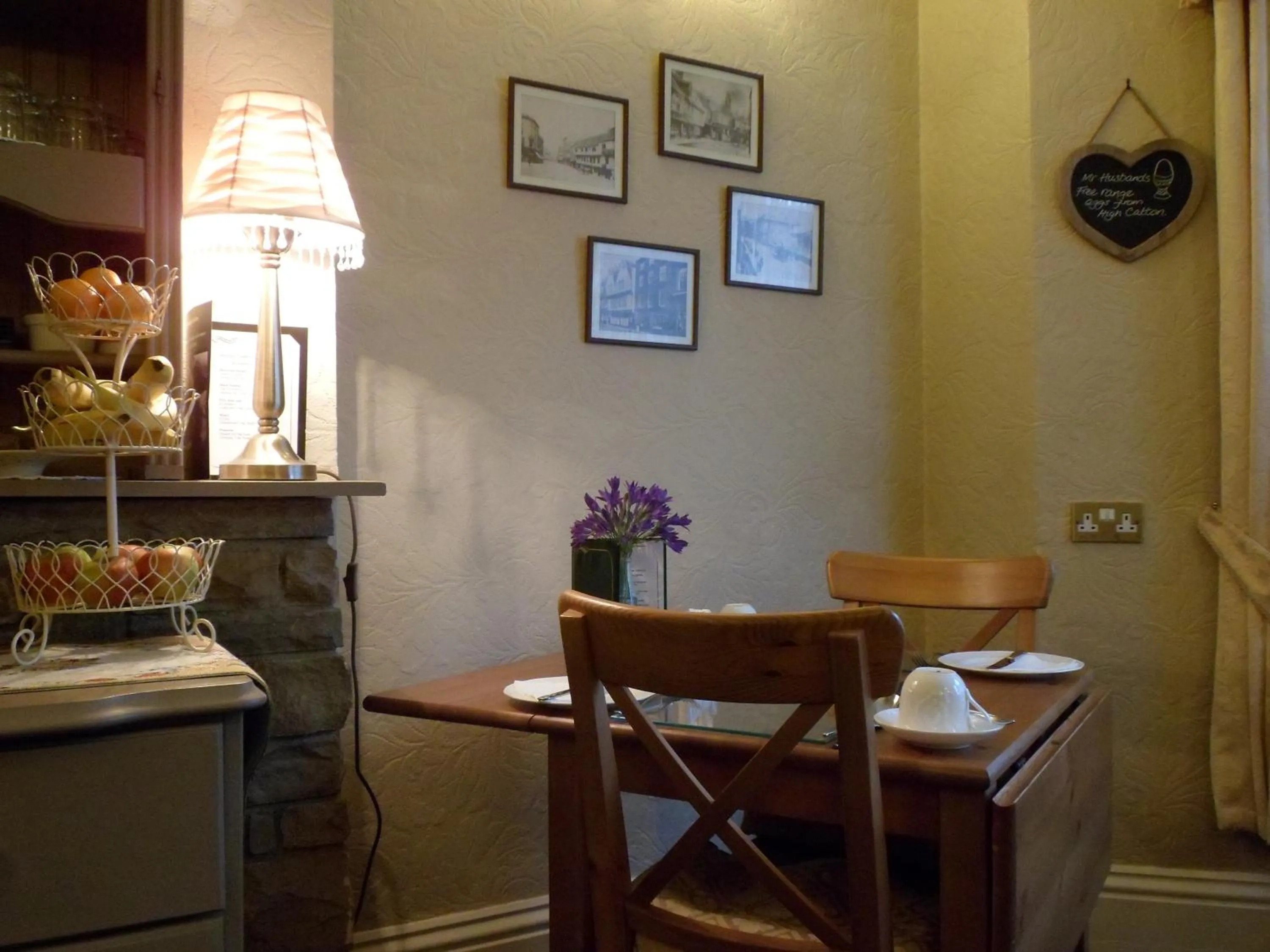 Dining area in The Farthings