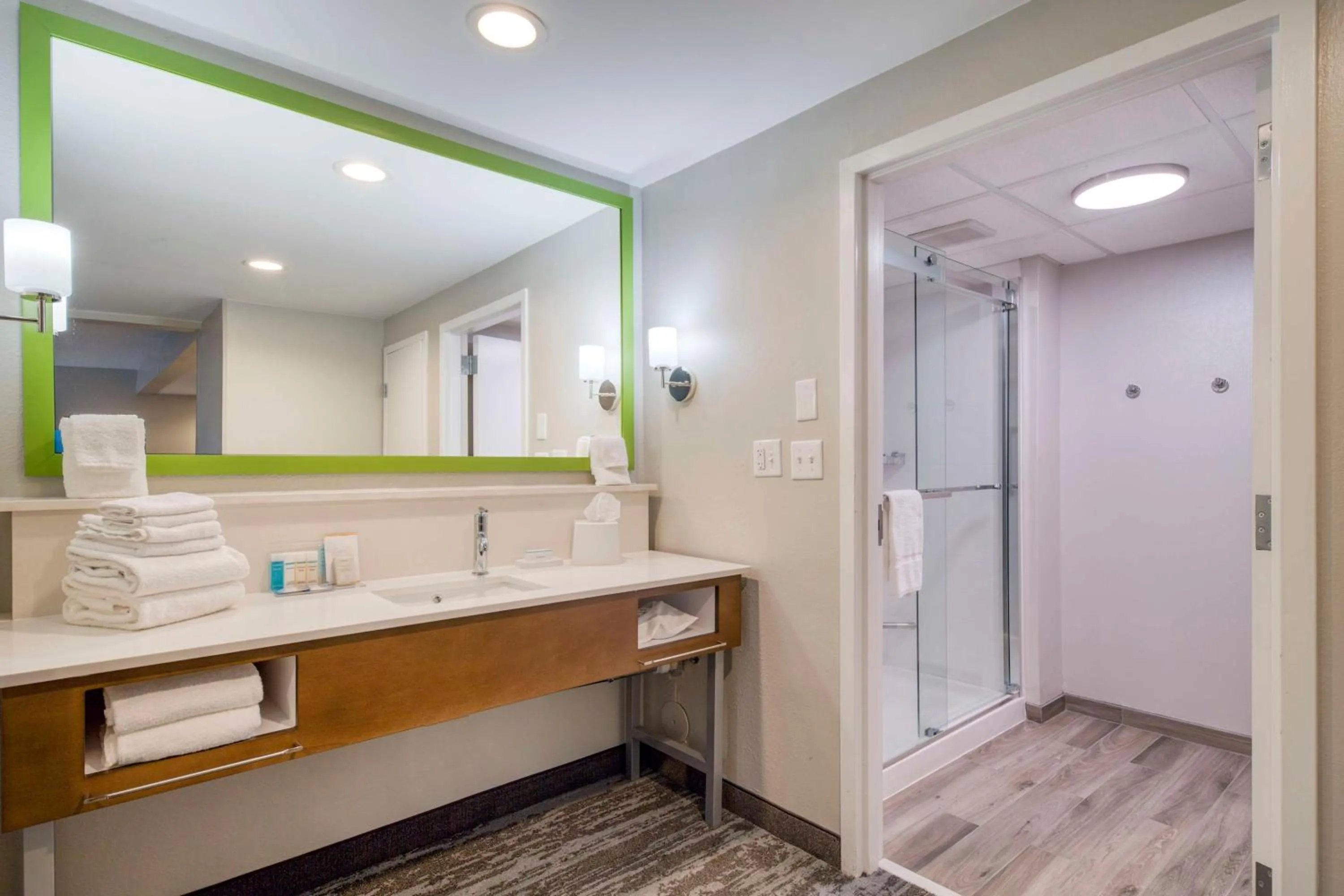 Bathroom in Hampton Inn & Suites Wilmington/Wrightsville Beach