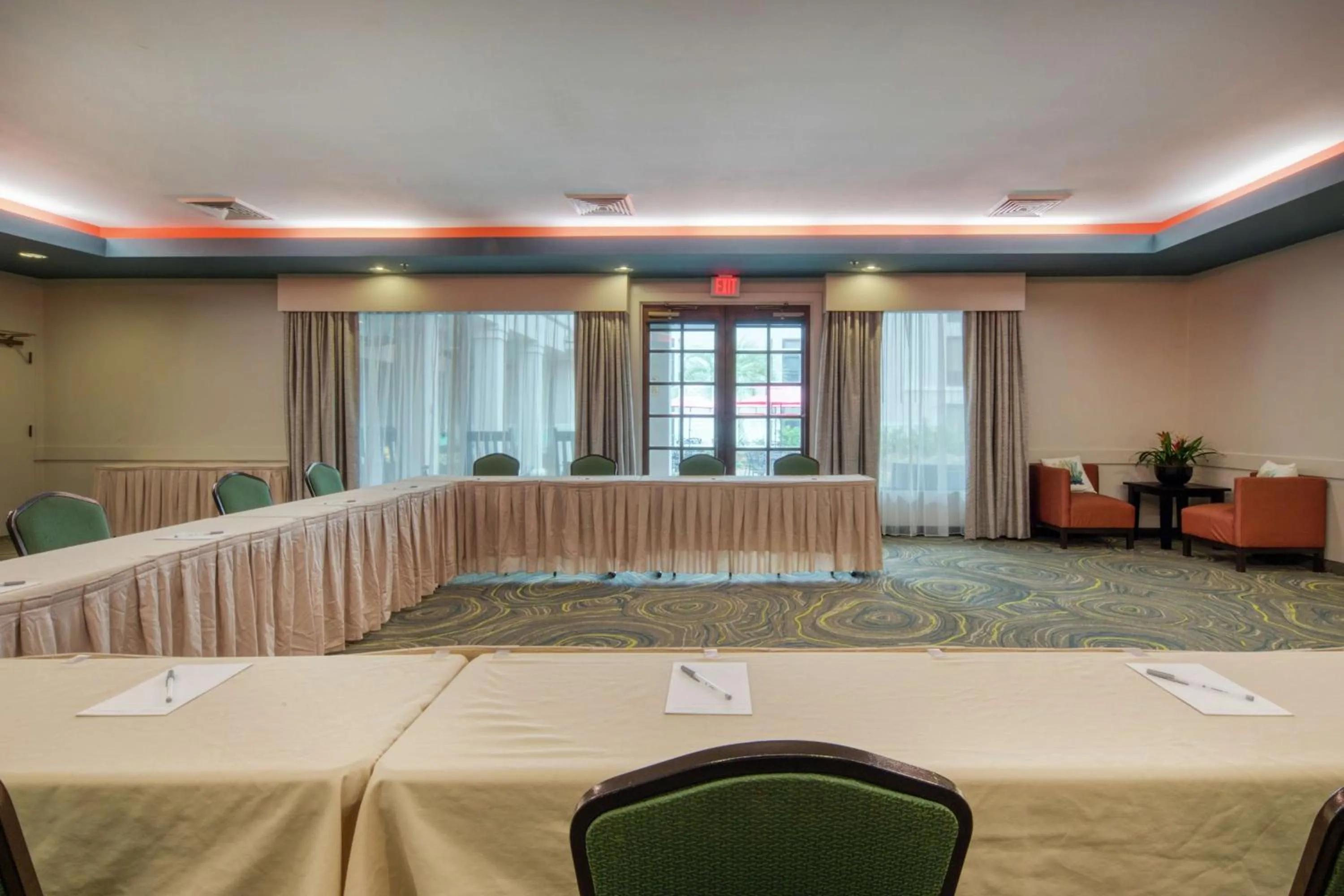 Meeting/conference room in Hampton Inn & Suites Wilmington/Wrightsville Beach