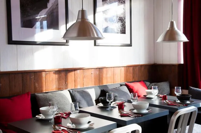 Restaurant/places to eat in La Chaumière Mountain Lodge