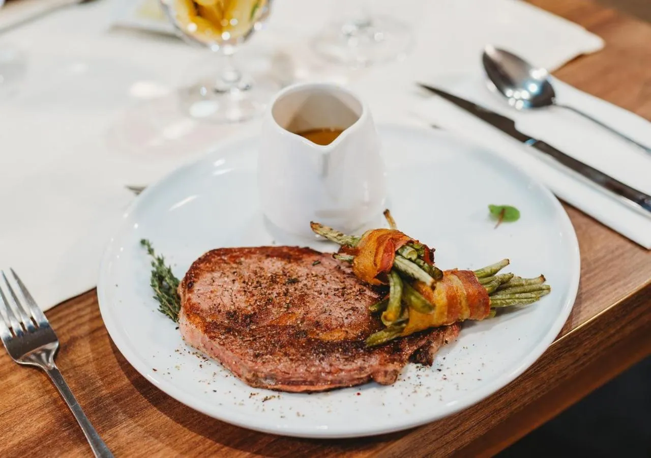 Restaurant/places to eat in Hotel Bešeňová