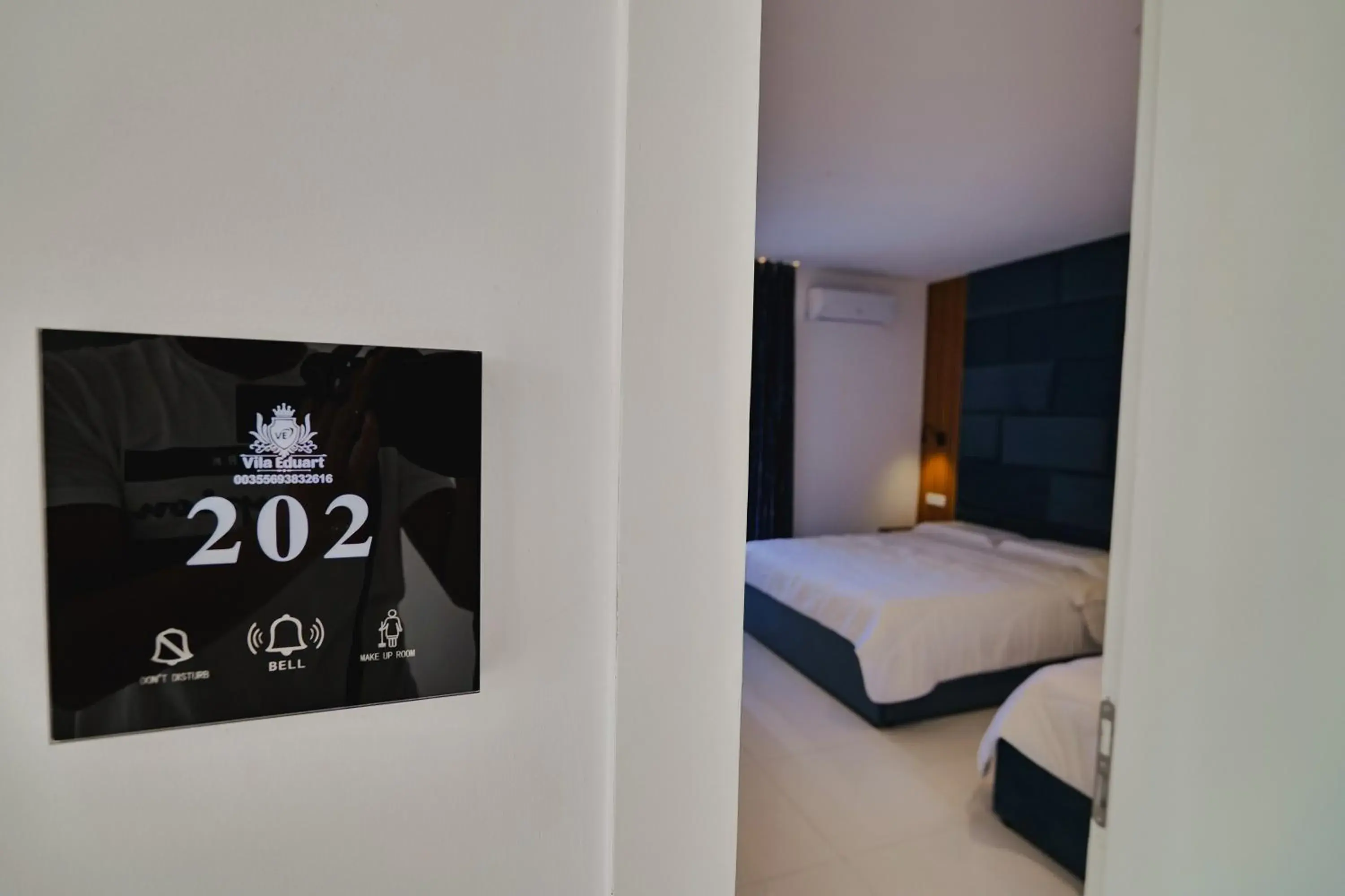 Triple Room with Balcony and Garden View in Vila Eduart Triple Room with Balcony and Garden View in Vila Eduart