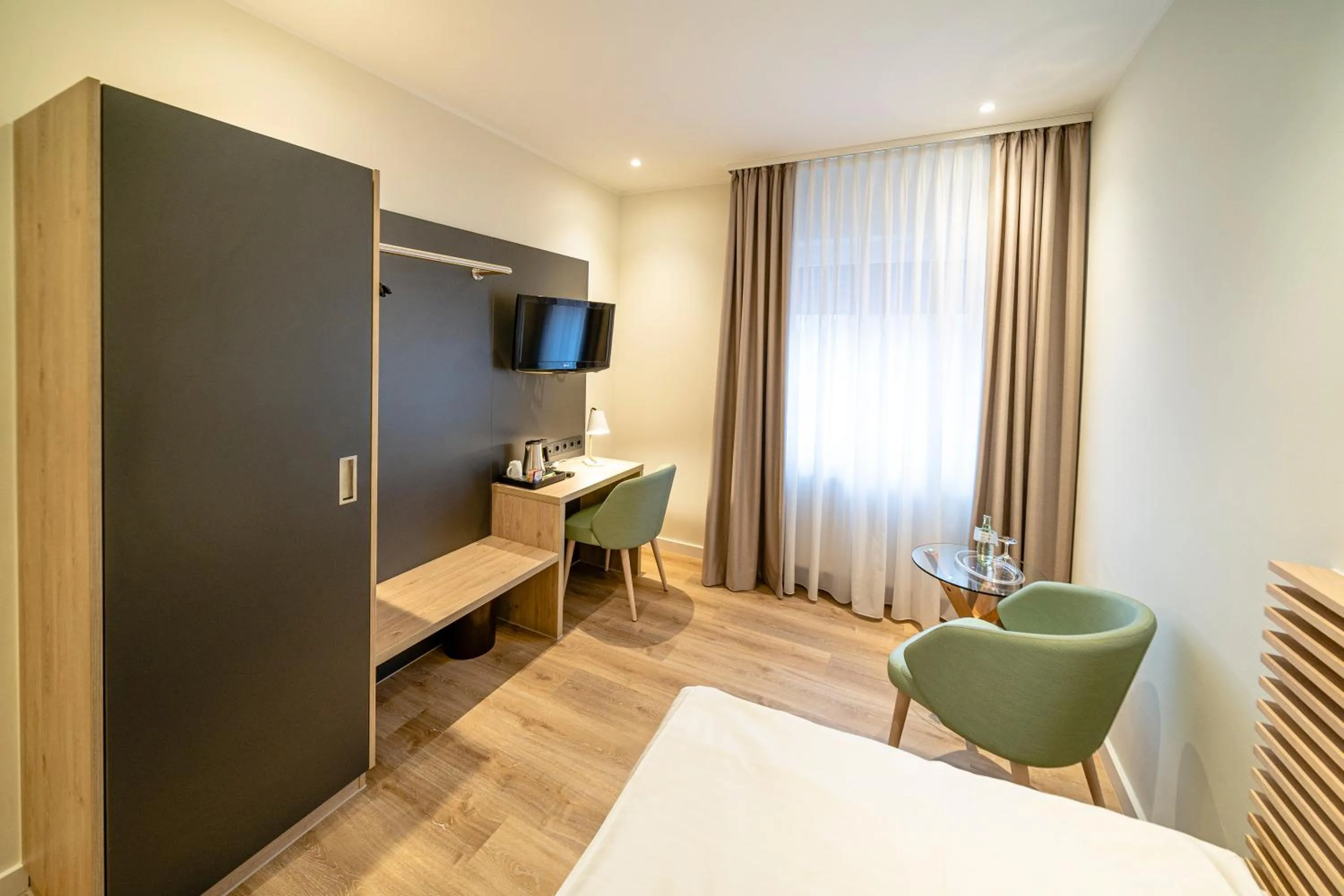 Photo of the whole room, Bed in Hotel Restaurant Kloppendiek