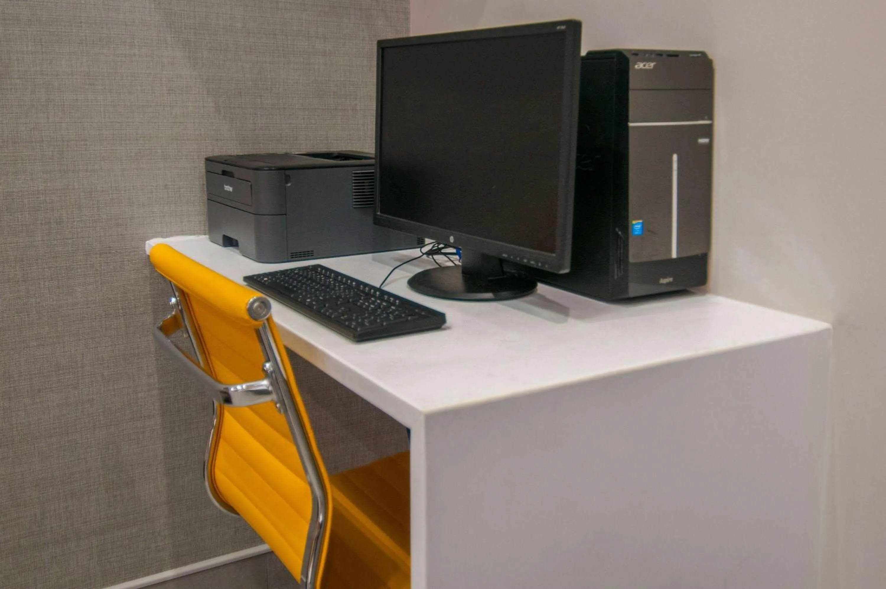 Business facilities in Days Inn & Suites by Wyndham San Antonio North/Stone Oak