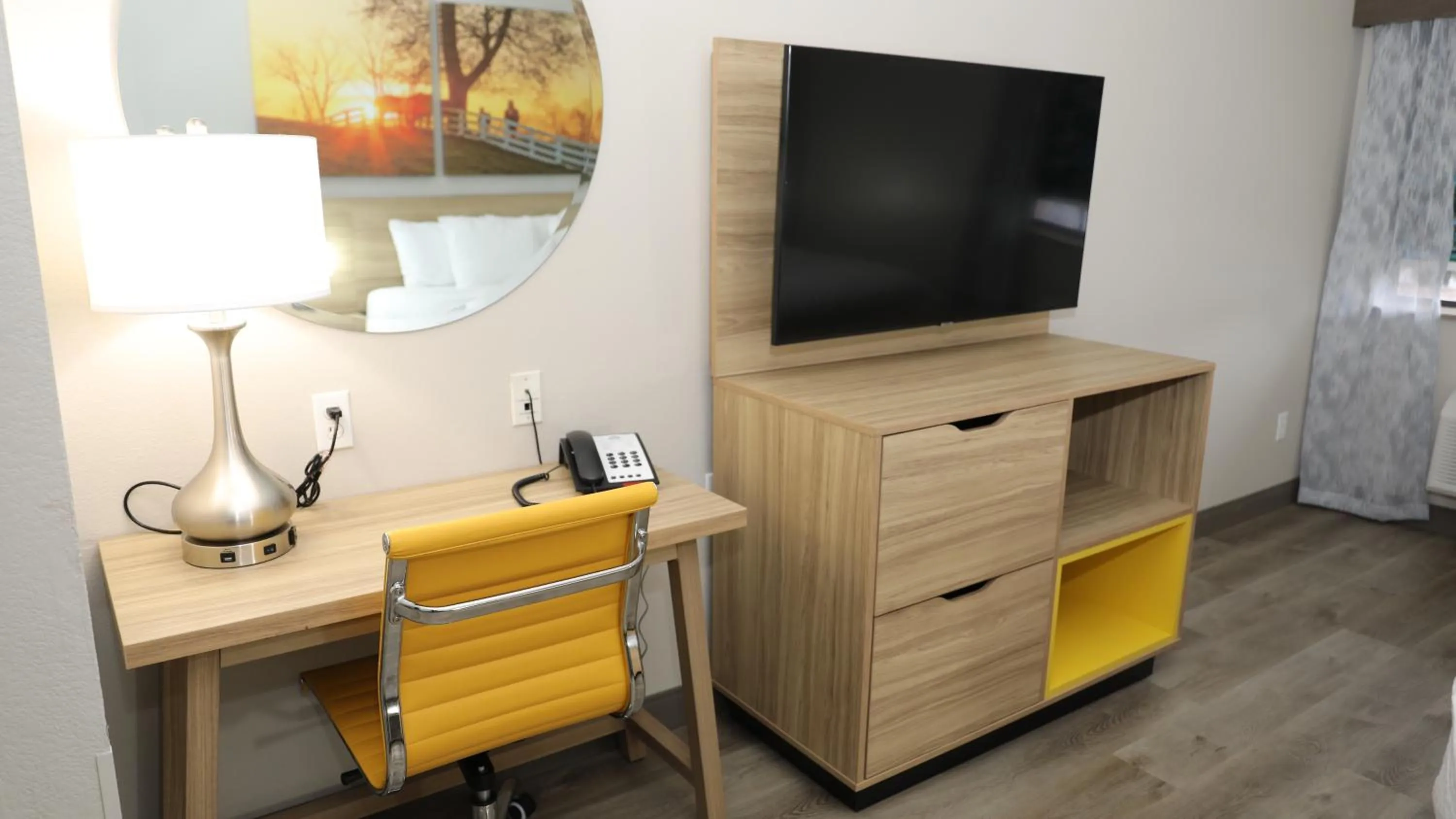 TV and multimedia in Days Inn & Suites by Wyndham San Antonio North/Stone Oak