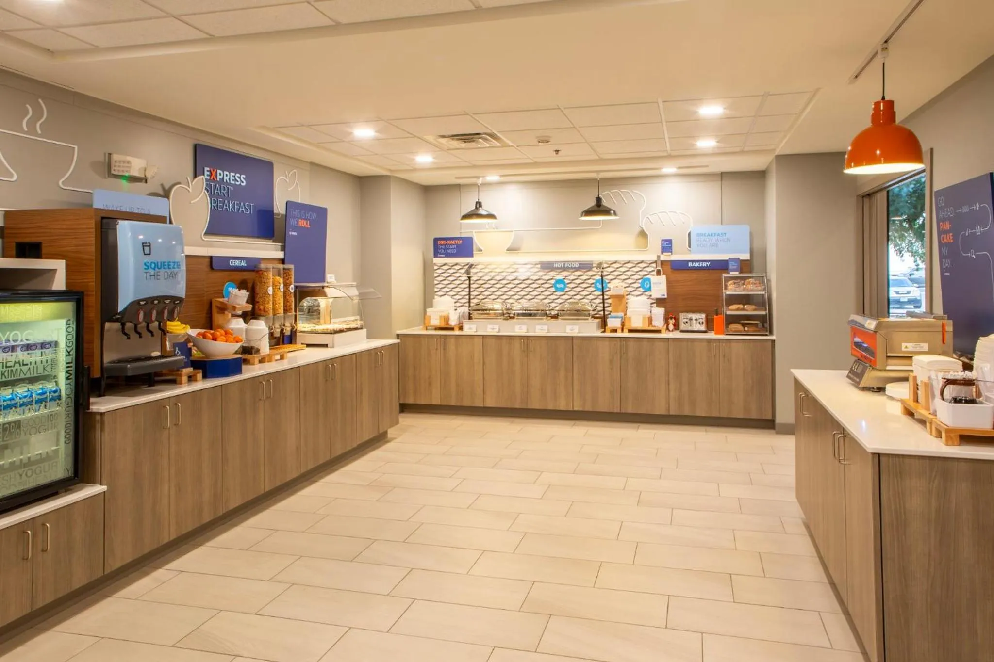 Breakfast in Holiday Inn Express & Suites Sioux City-South by IHG