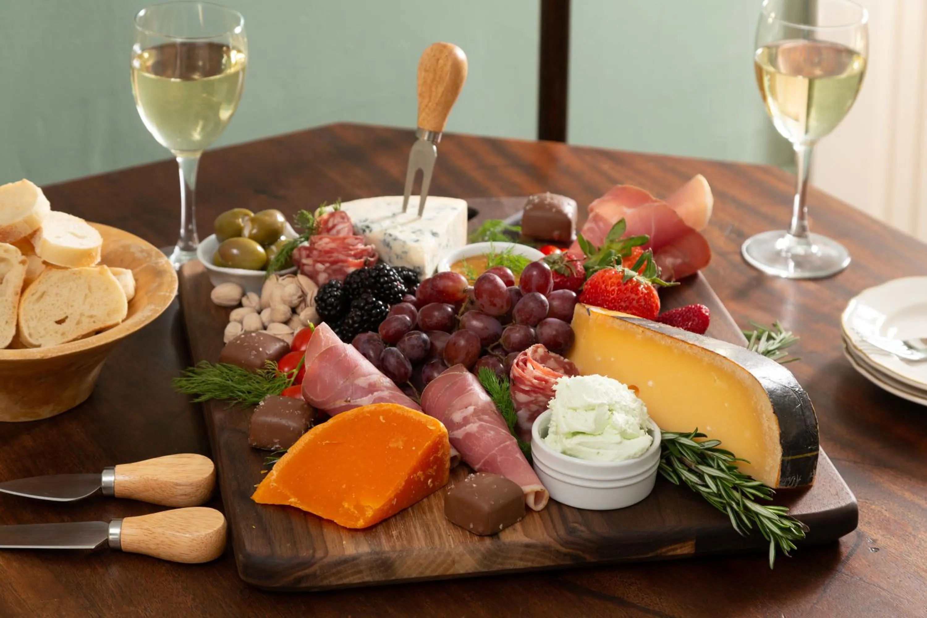 Food and drinks in Inn at Woodhaven-In the Heart of the Bourbon Trail-Over 12 Distilleries Nearby