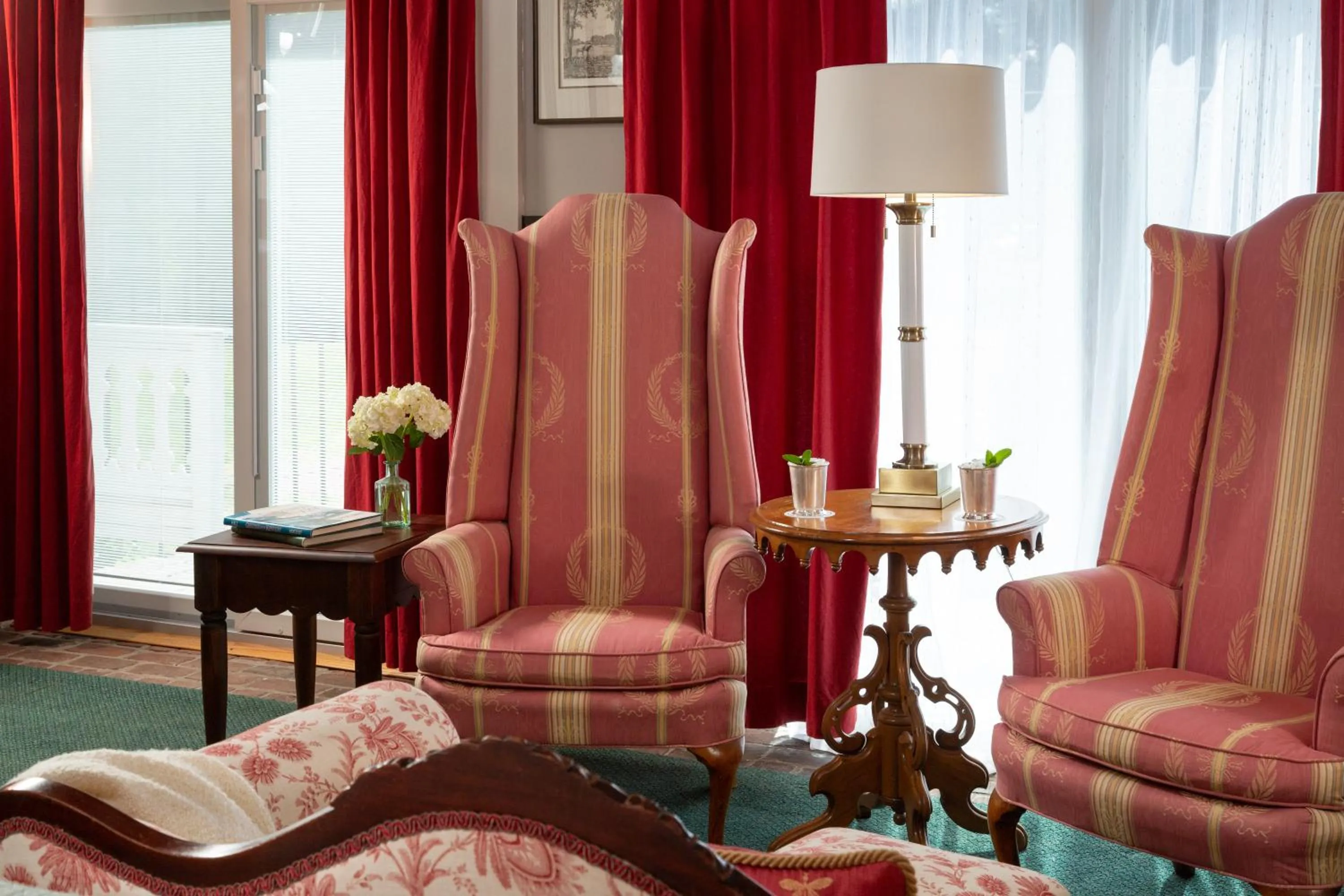 Pets in Inn at Woodhaven-In the Heart of the Bourbon Trail-Over 12 Distilleries Nearby