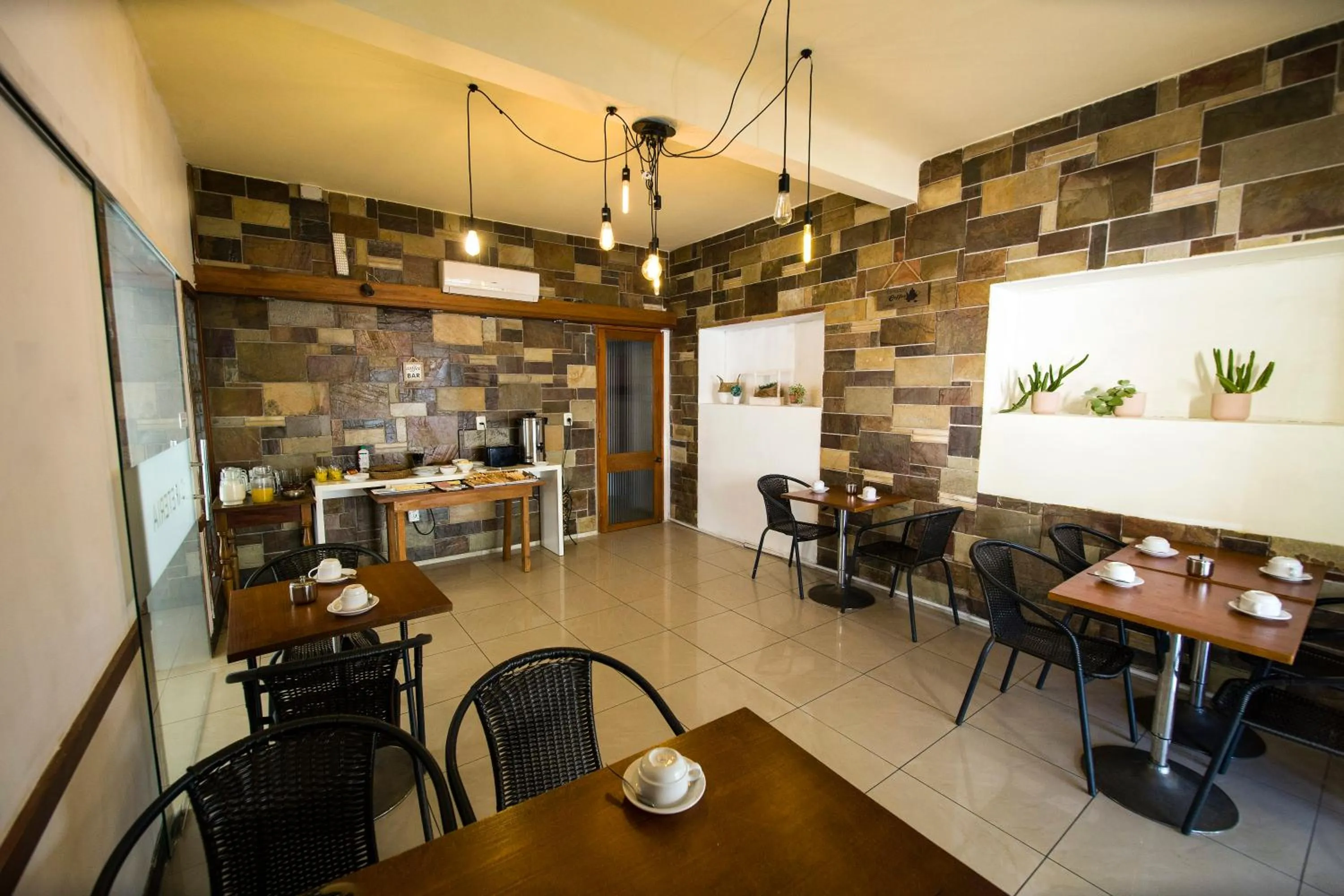 Restaurant/places to eat in Hotel Playa Brava