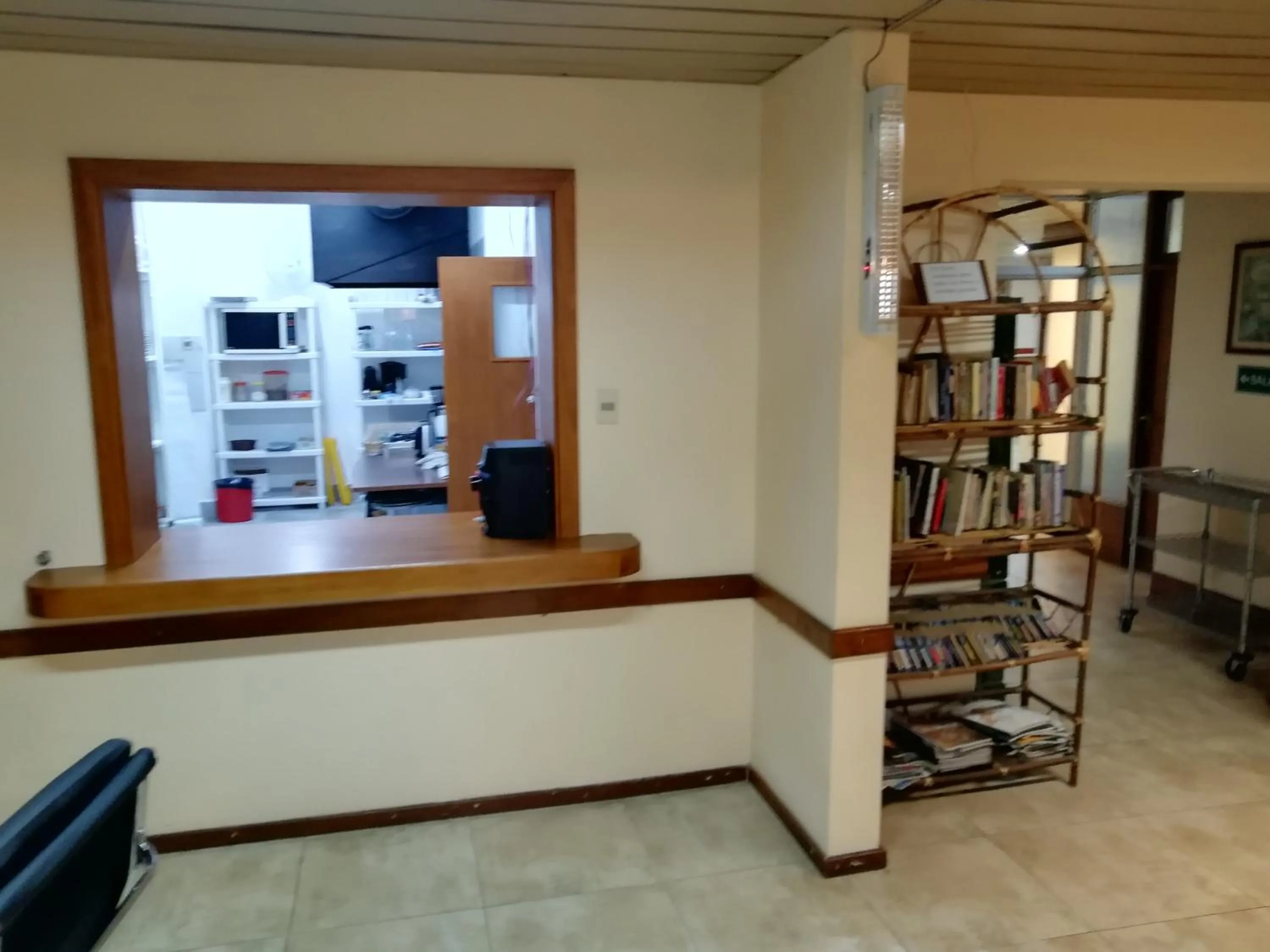 Library in Hotel Argentina