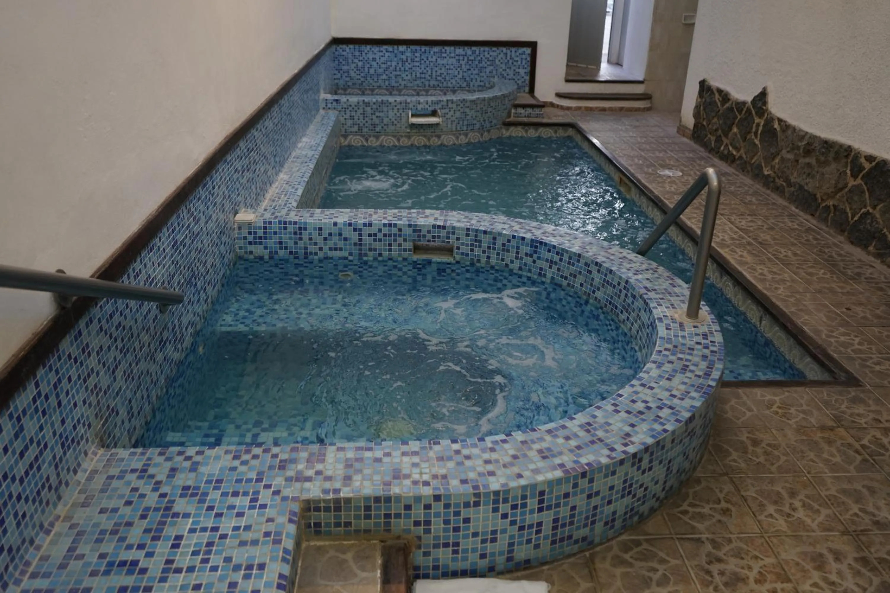 Hot Tub in Hotel Argentina