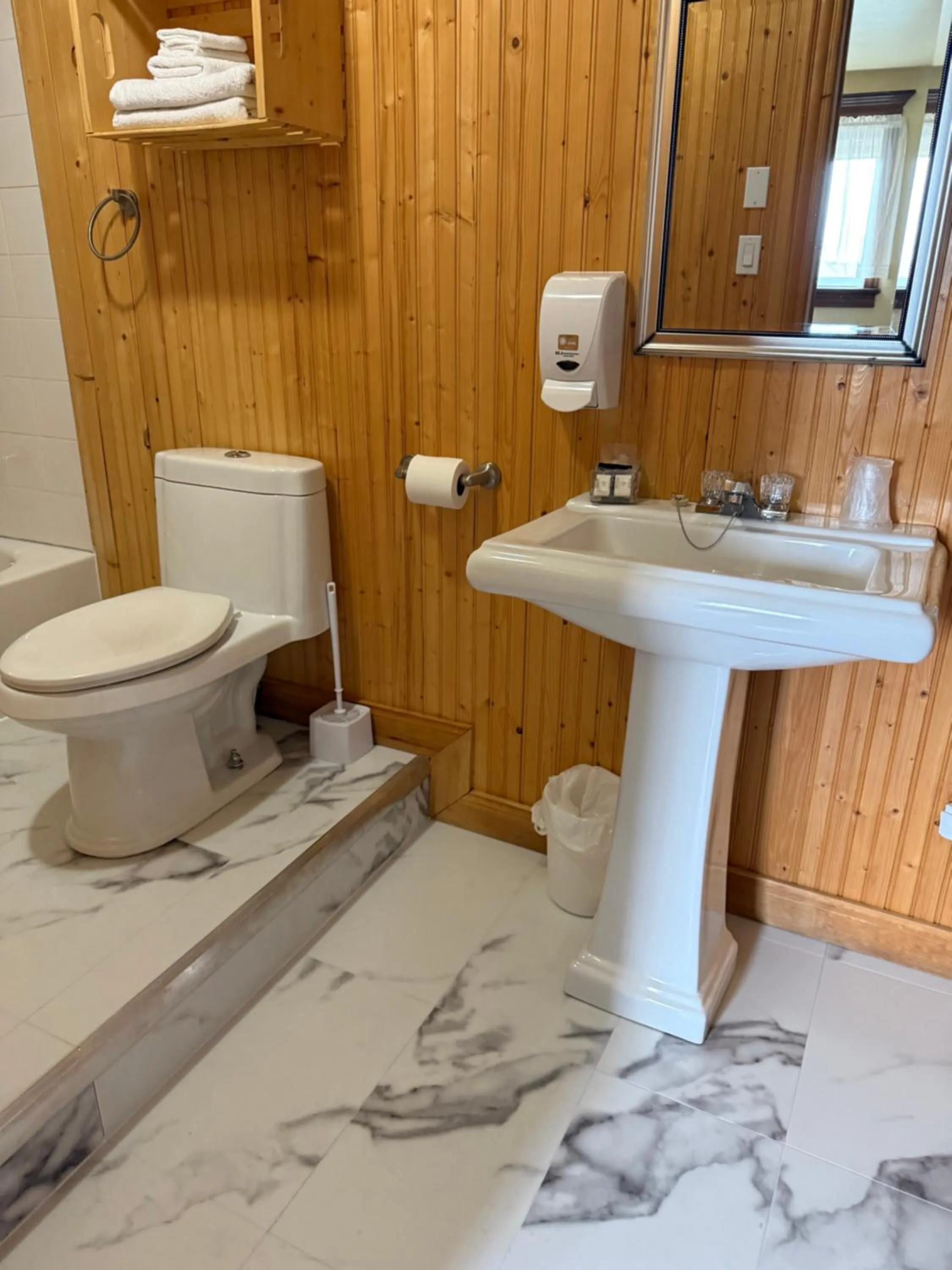 Hôtel Sous la Croix 152725