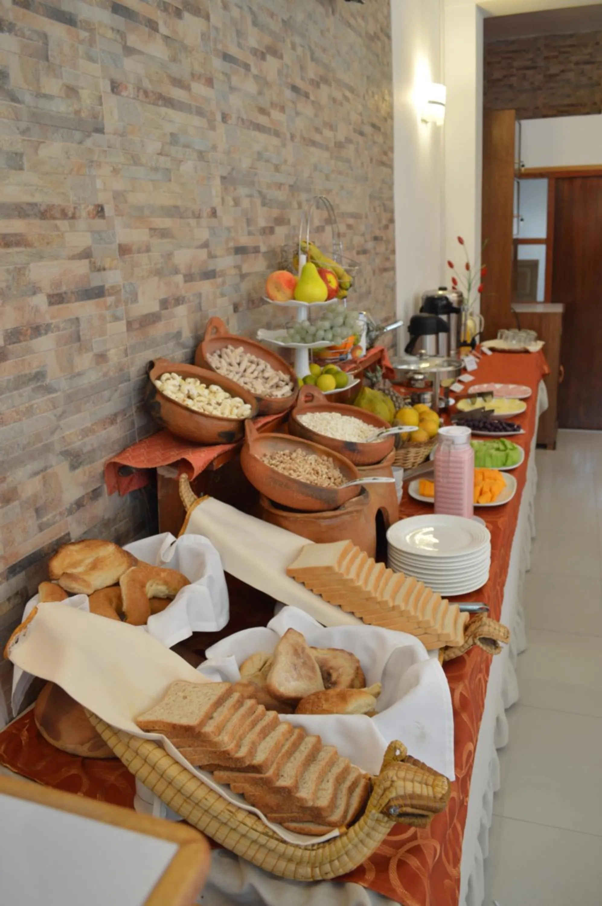 Restaurant/places to eat in Hotel Puno Terra