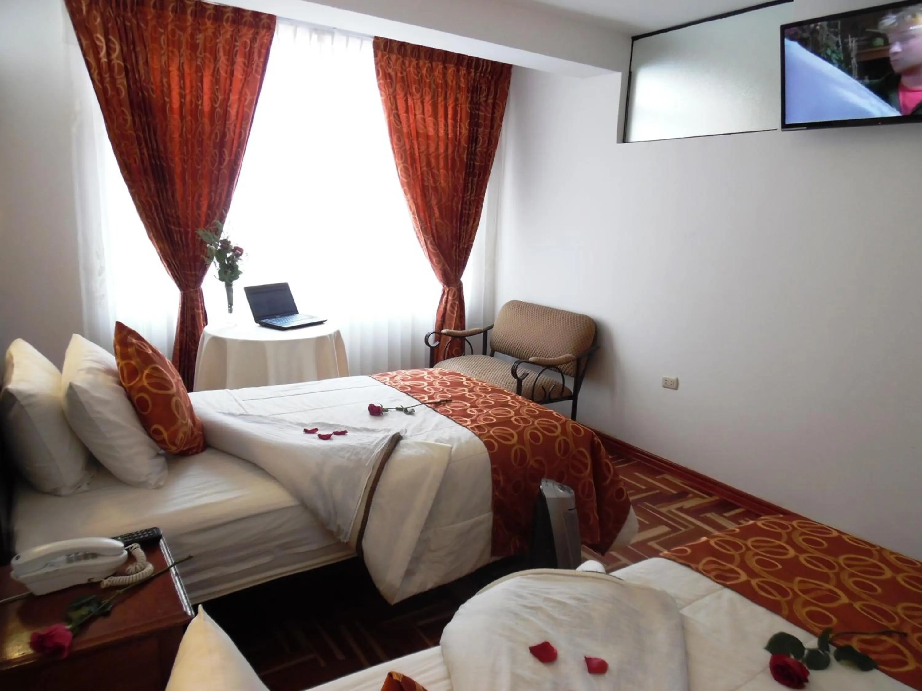 Bedroom, Bed in Hotel Puno Terra