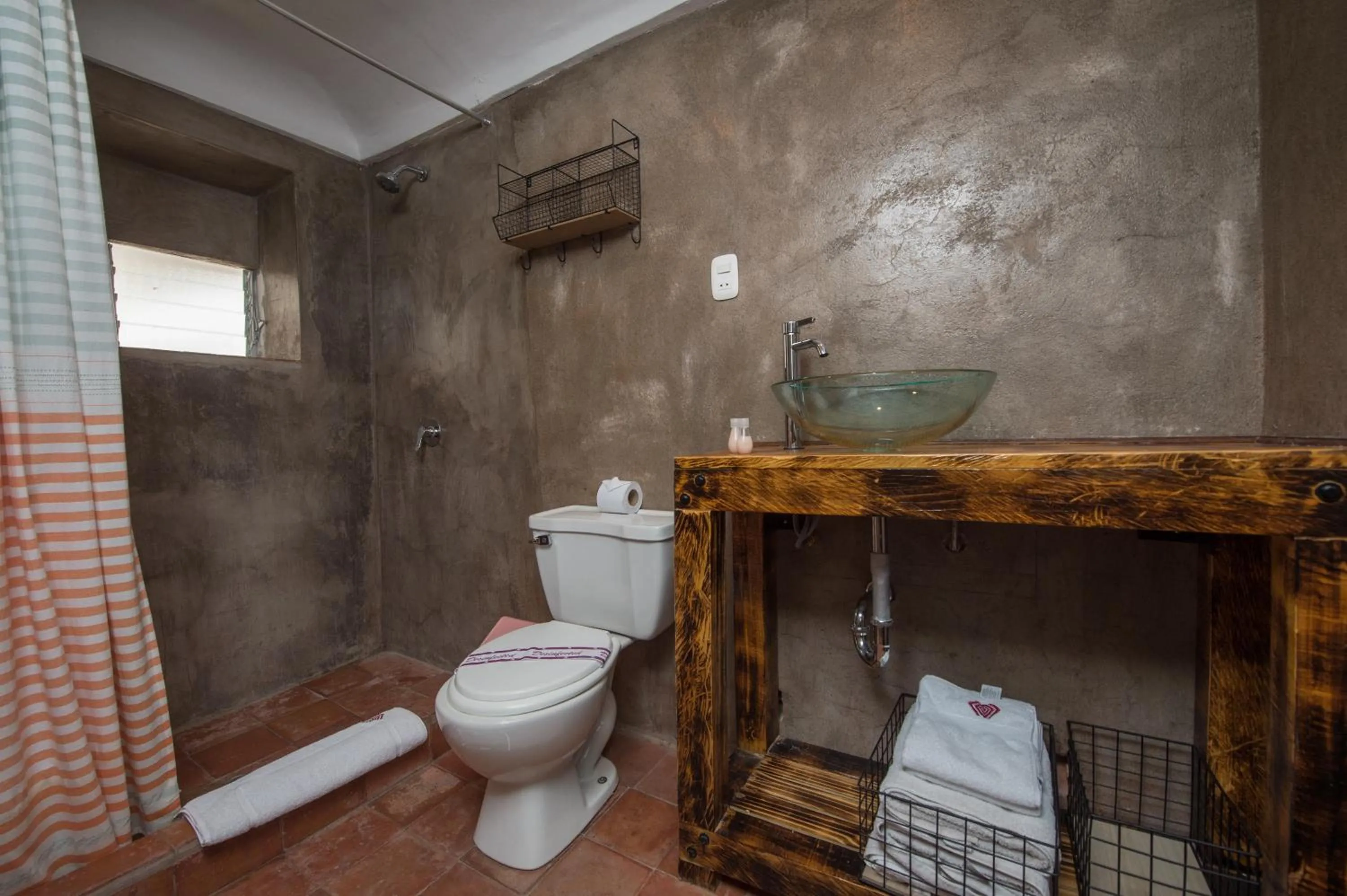 Toilet in Hotel Oblitas Plaza de Armas Cusco