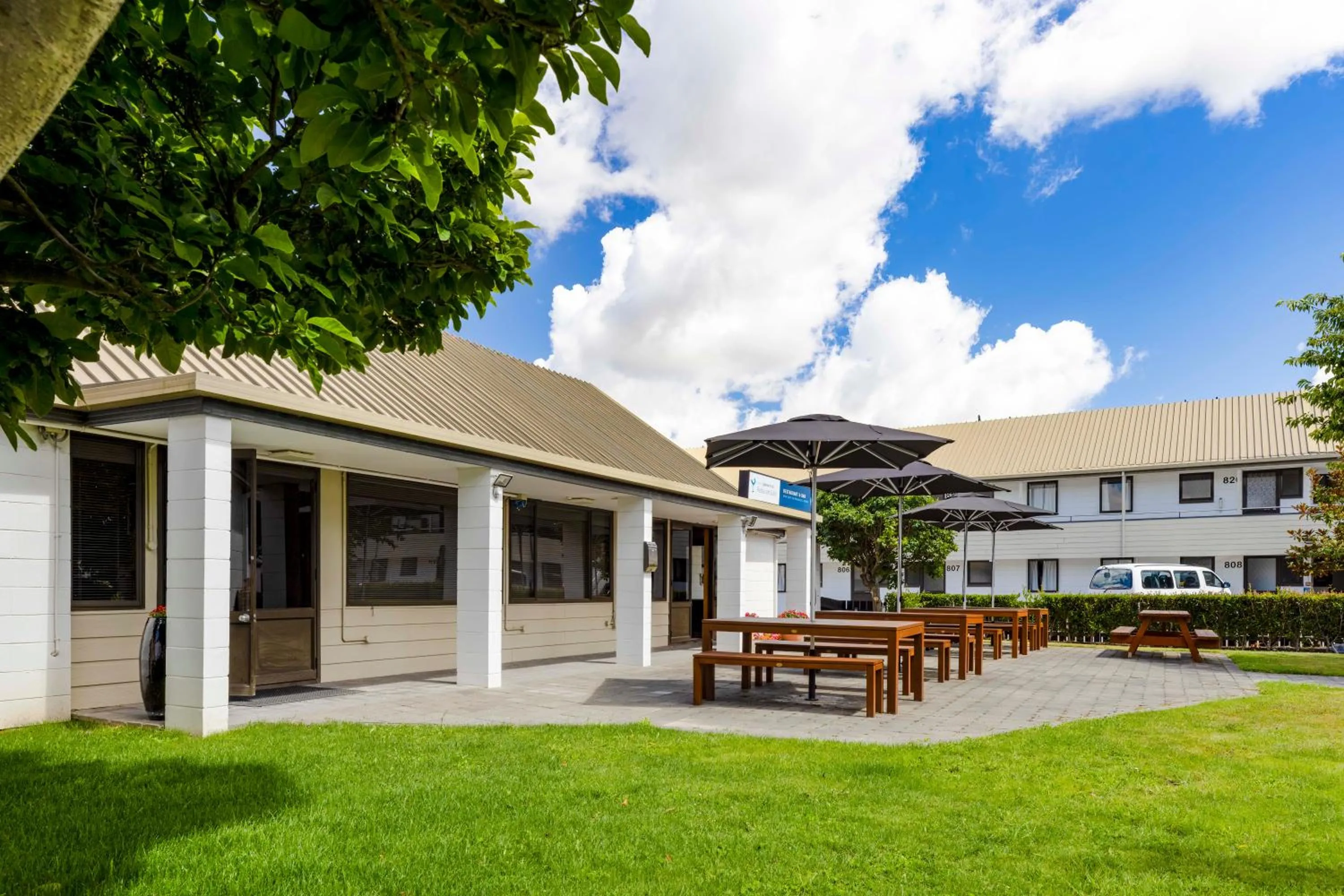 Property building in Airport Gateway Hotel