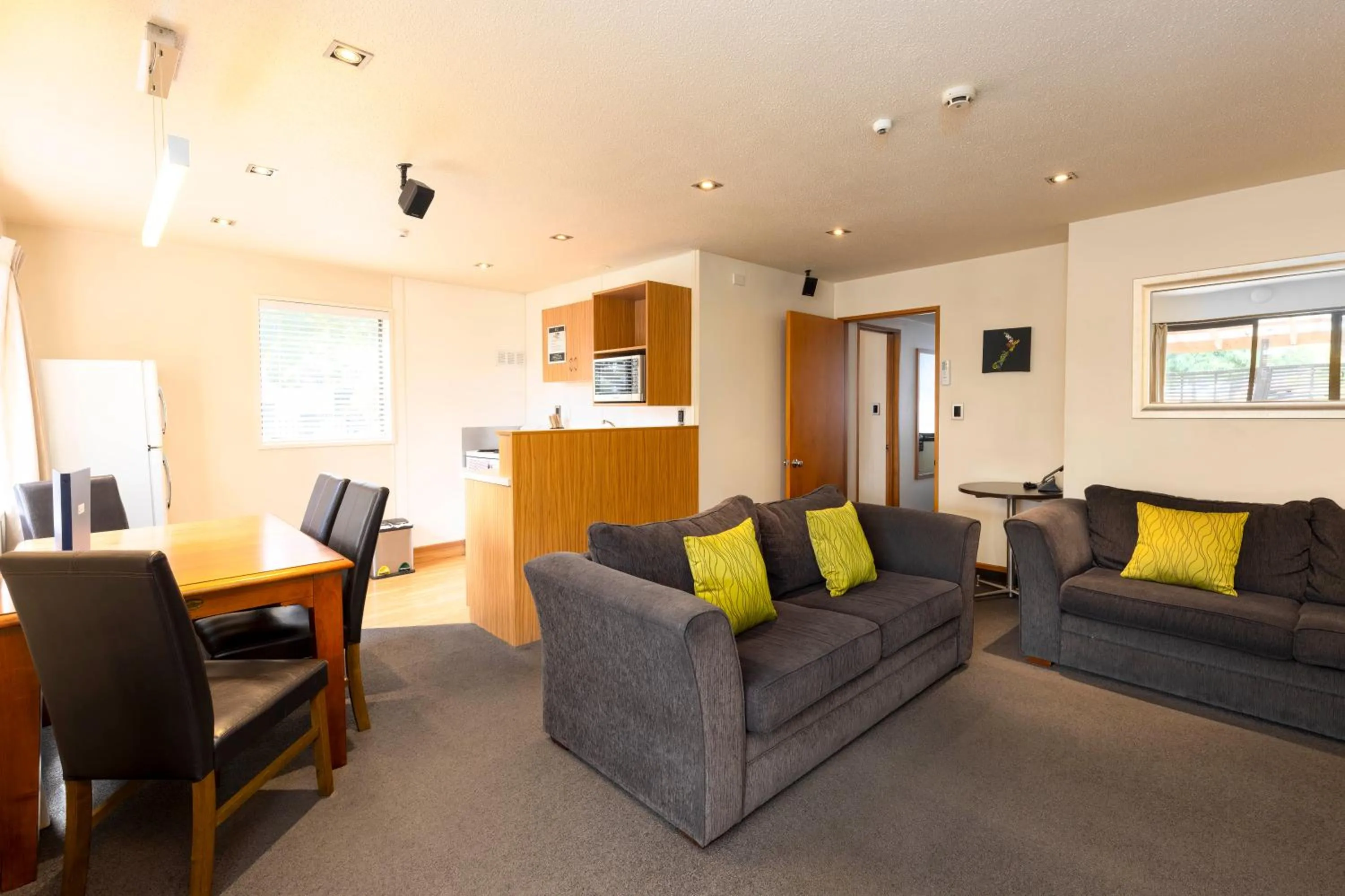 Kitchen or kitchenette in Airport Gateway Hotel