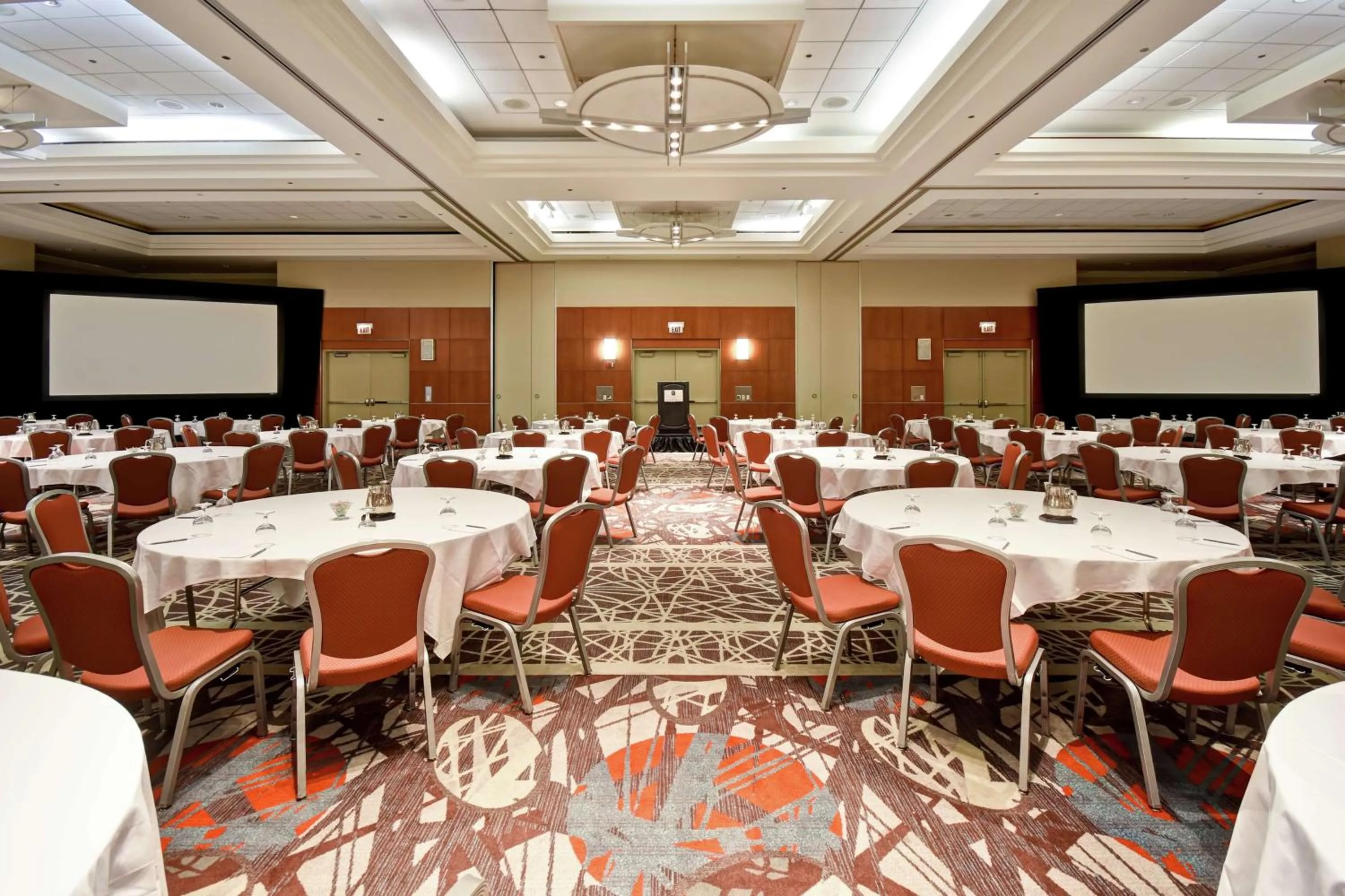 Meeting/conference room in Embassy Suites by Hilton Chicago Downtown Magnificent Mile