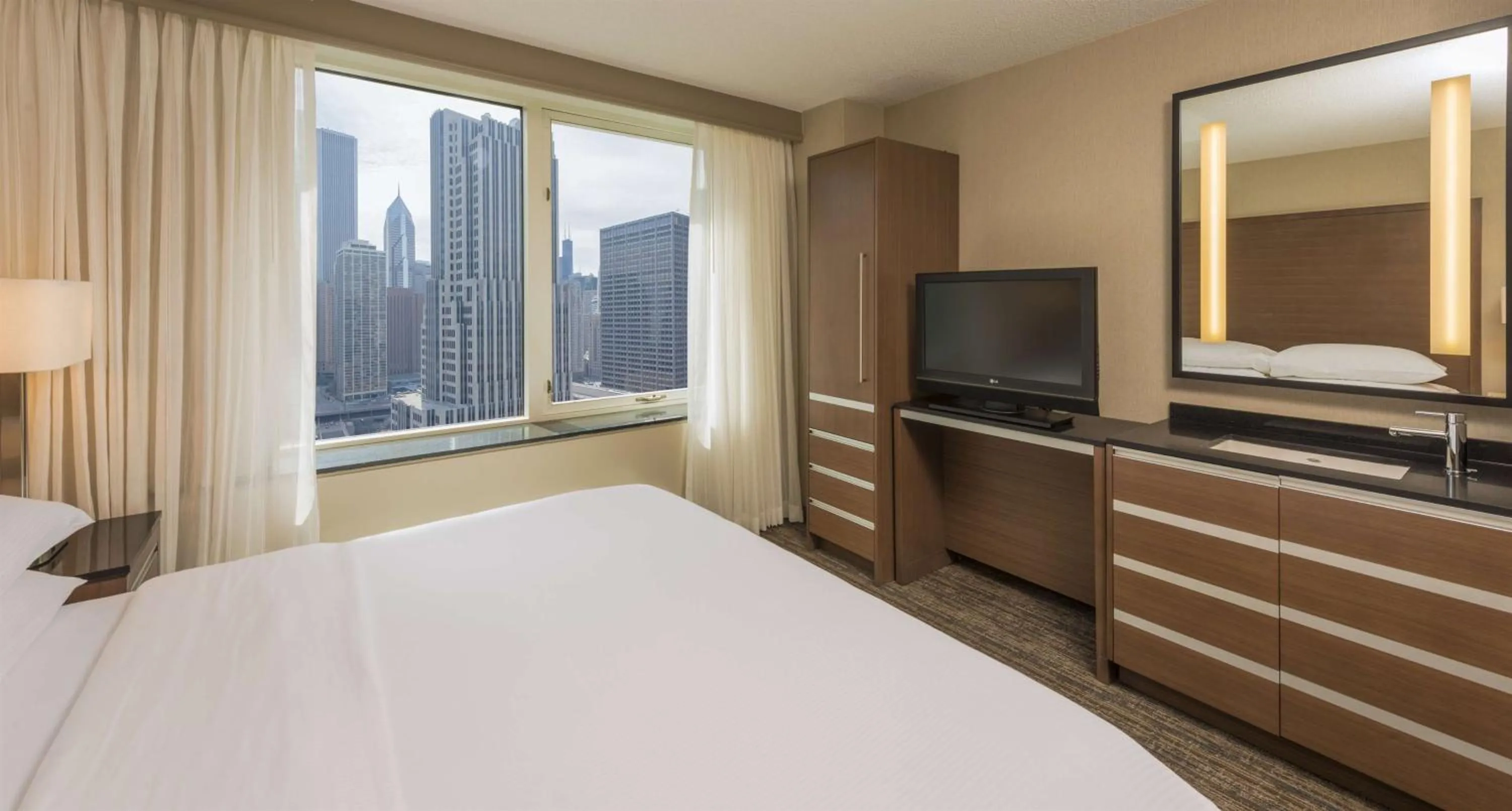 Bed in Embassy Suites by Hilton Chicago Downtown Magnificent Mile