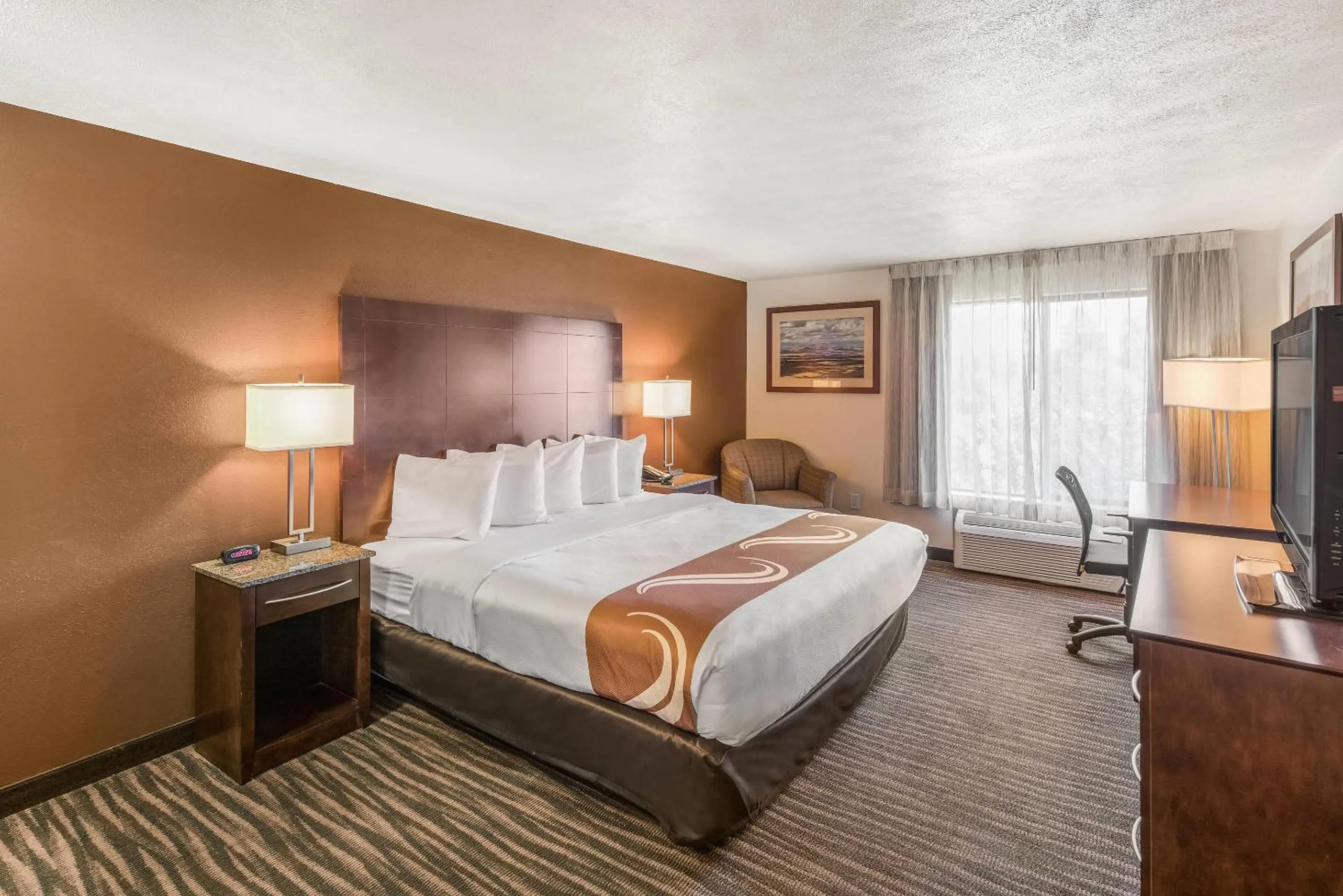 Bedroom, Bed in Quality Inn & Suites Downtown Walla Walla