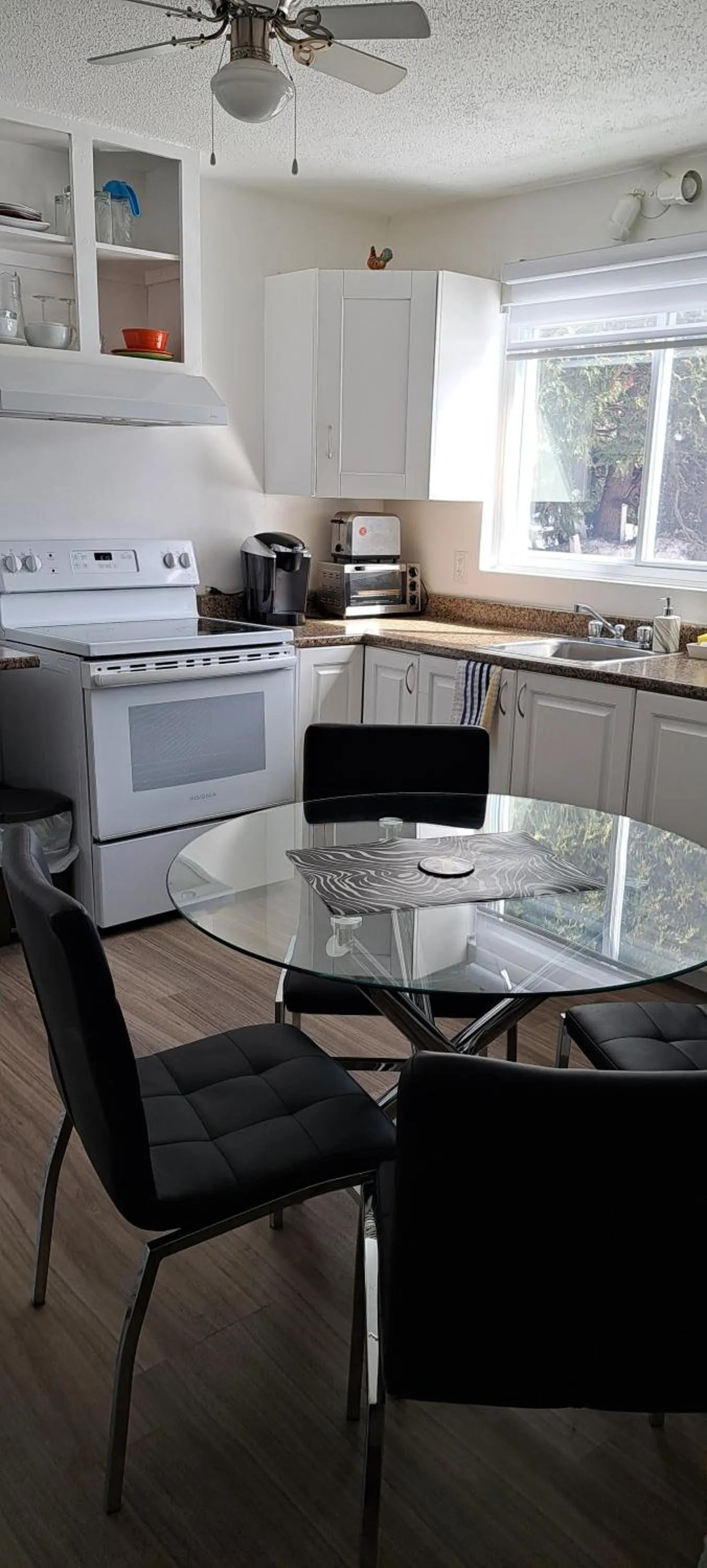 Kitchen or kitchenette in Bédard