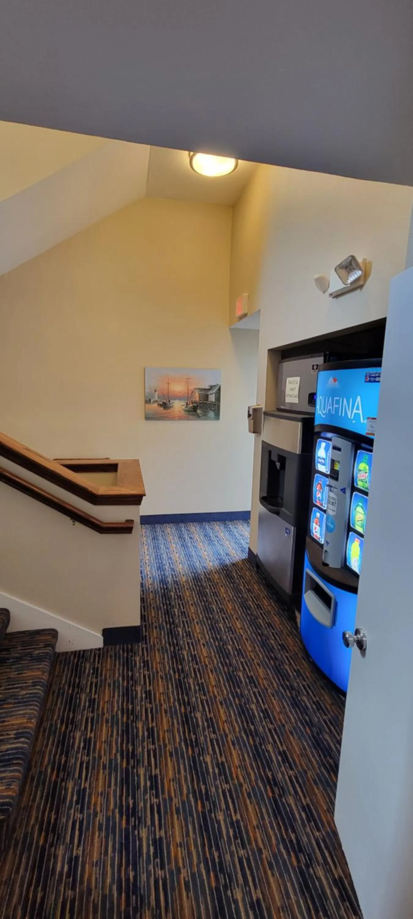 Property building in King's Port Inn