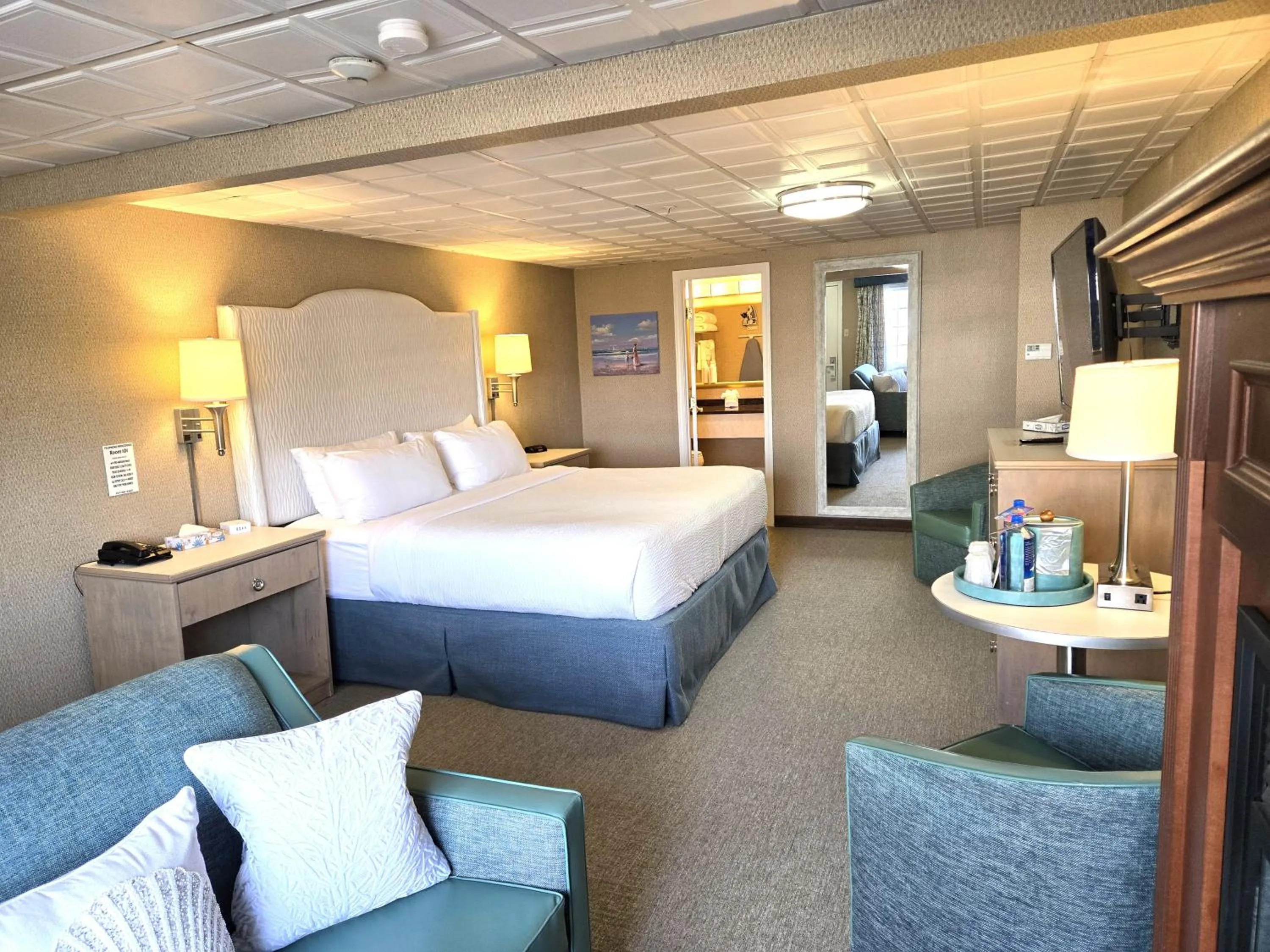 View (from property/room), Bed in King's Port Inn