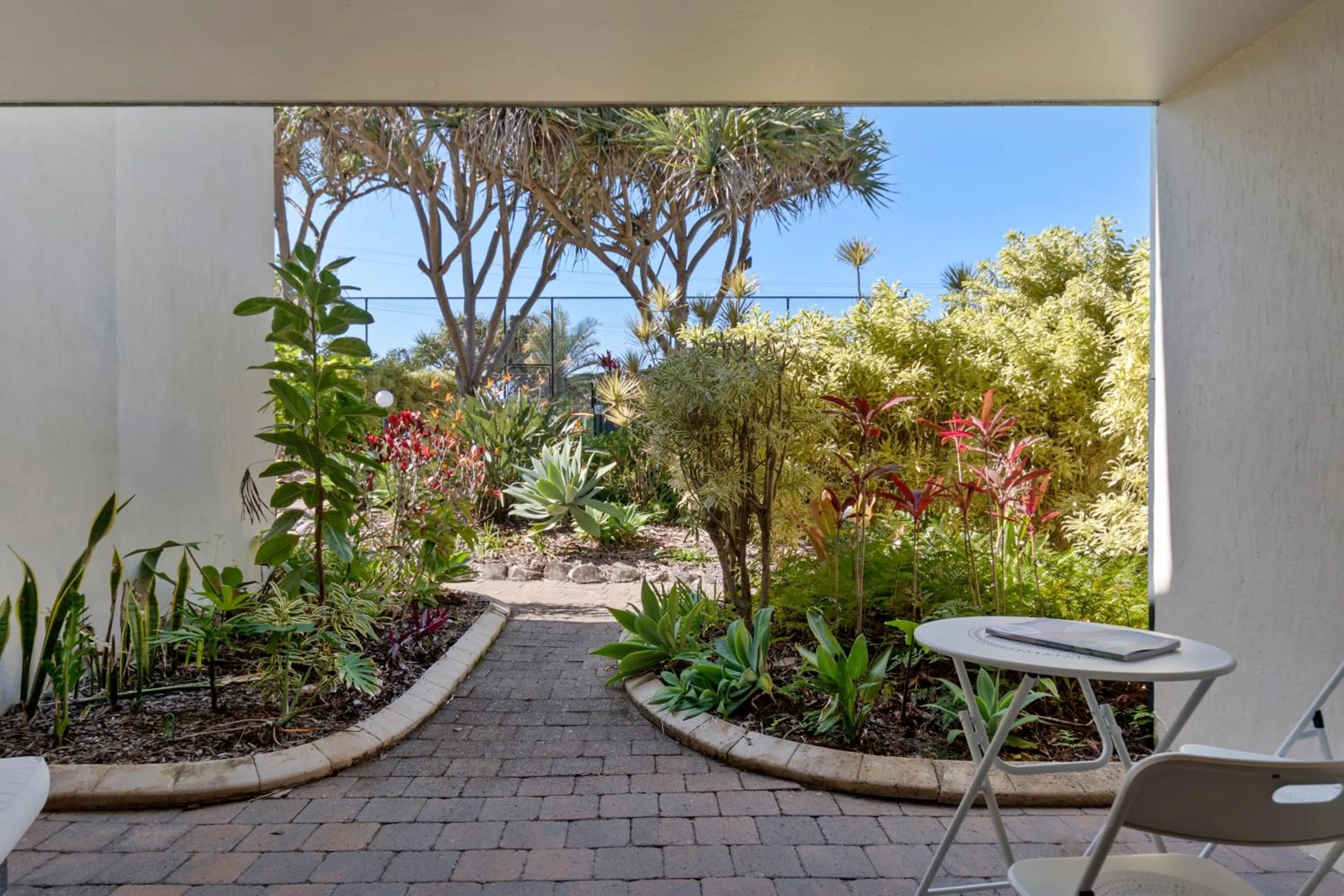 Garden view in Beach Breakers Resort