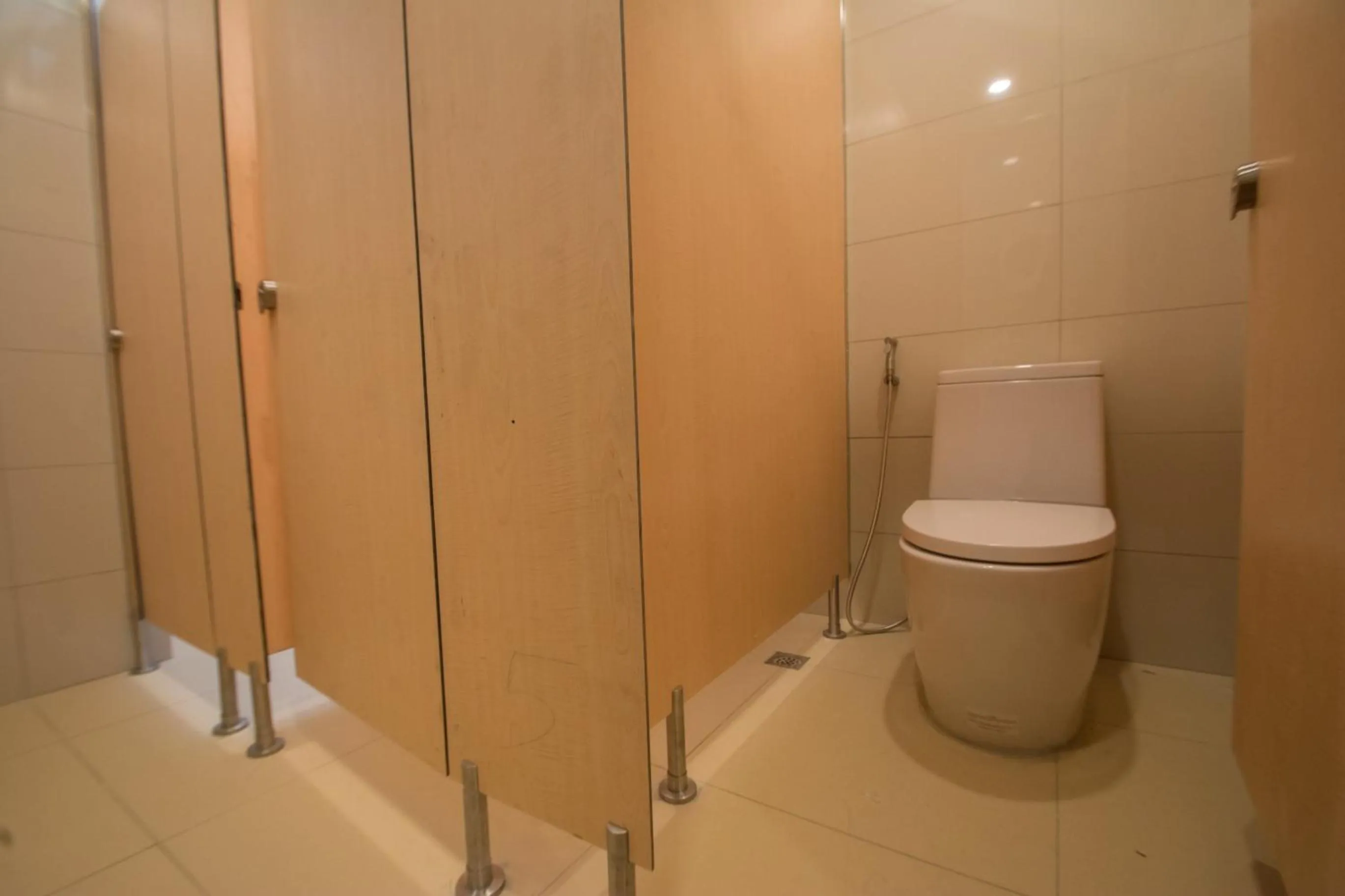 Shower in Shore Time Dormitel