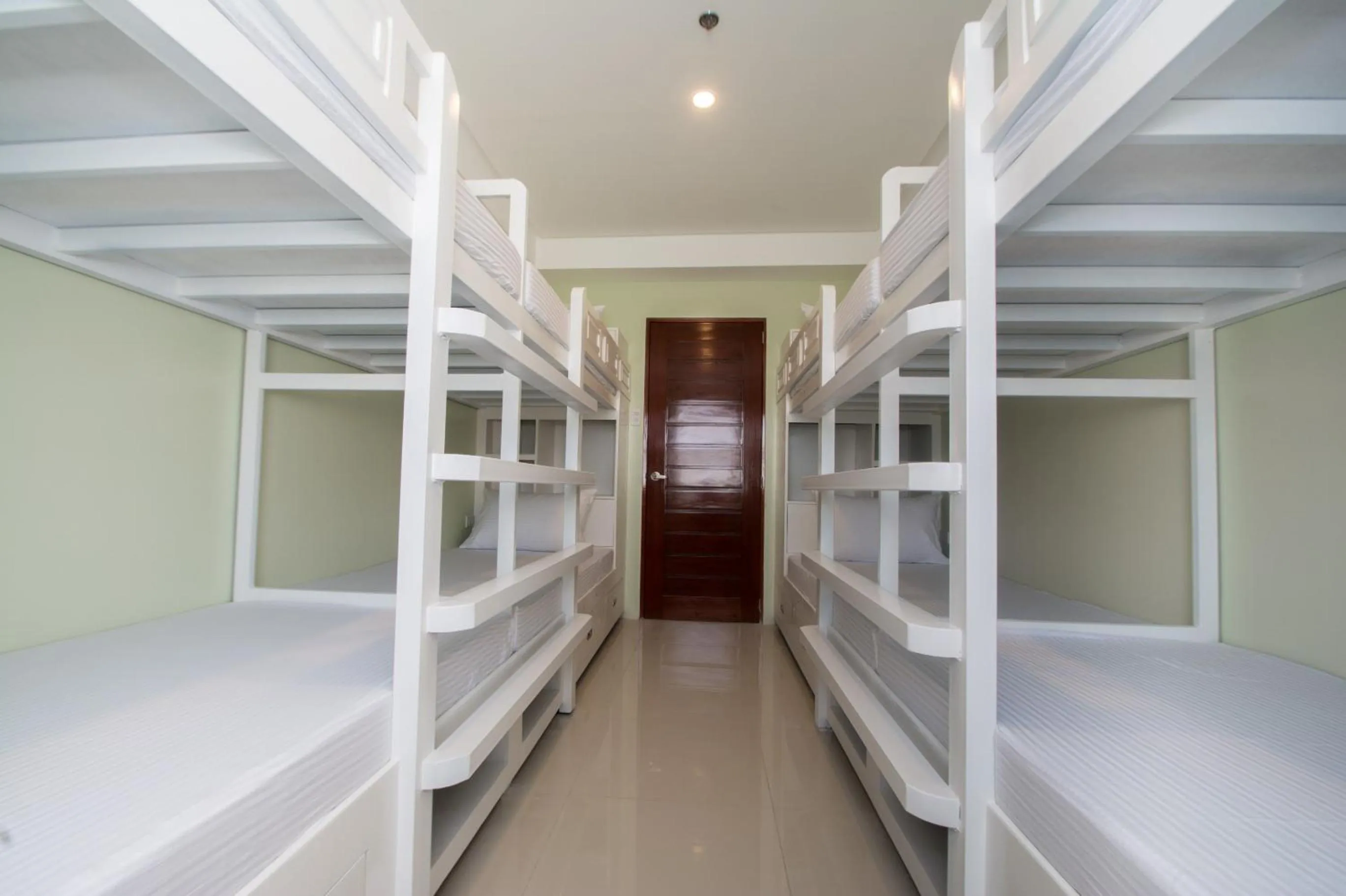 Bed in Shore Time Dormitel