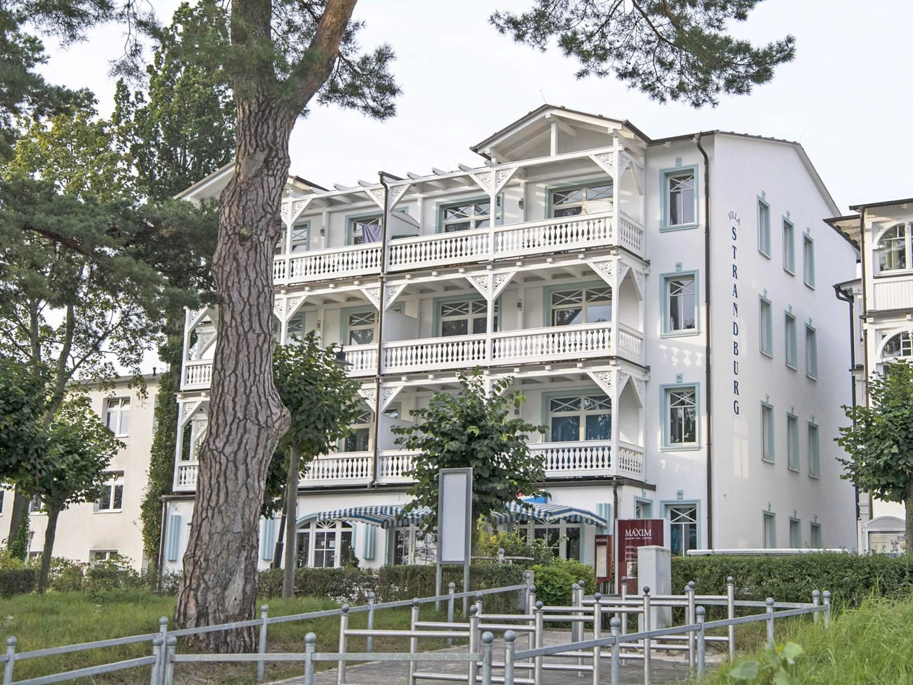 Villa Strandburg in Binz - WG 10 mit Balkon und Meerblick