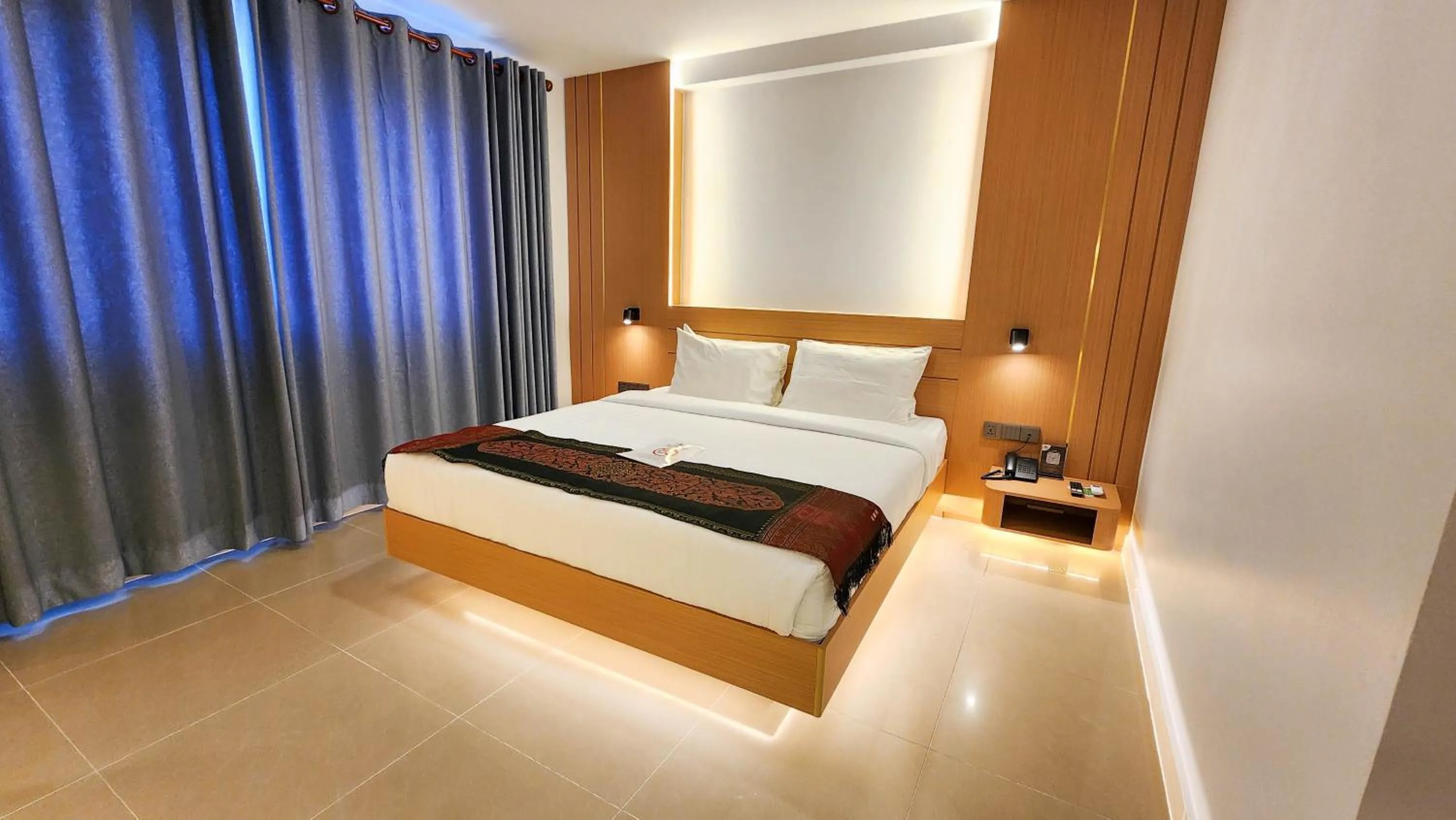 Bed in Silver Mounts Hotel