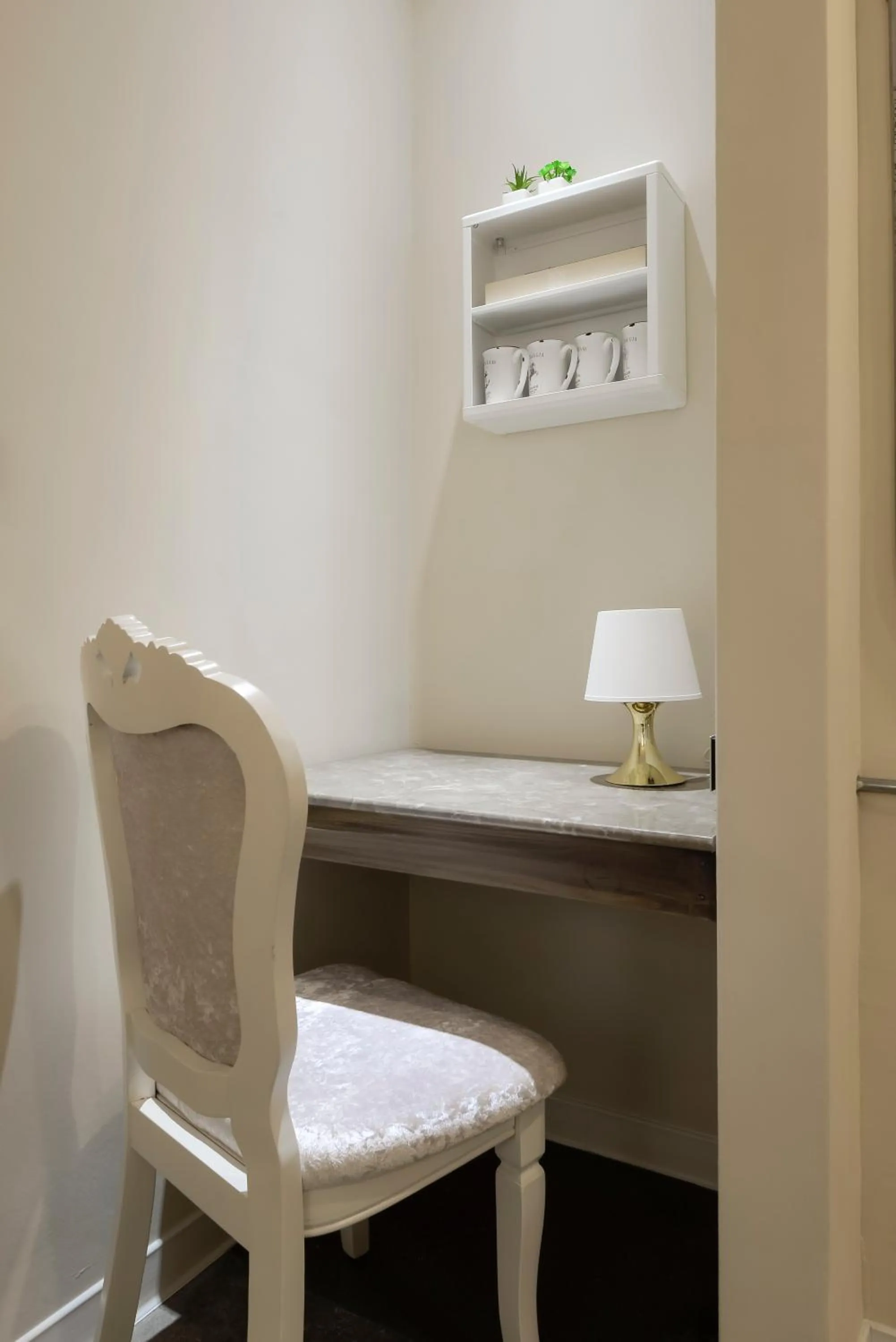 hair dresser in Napas Hotel