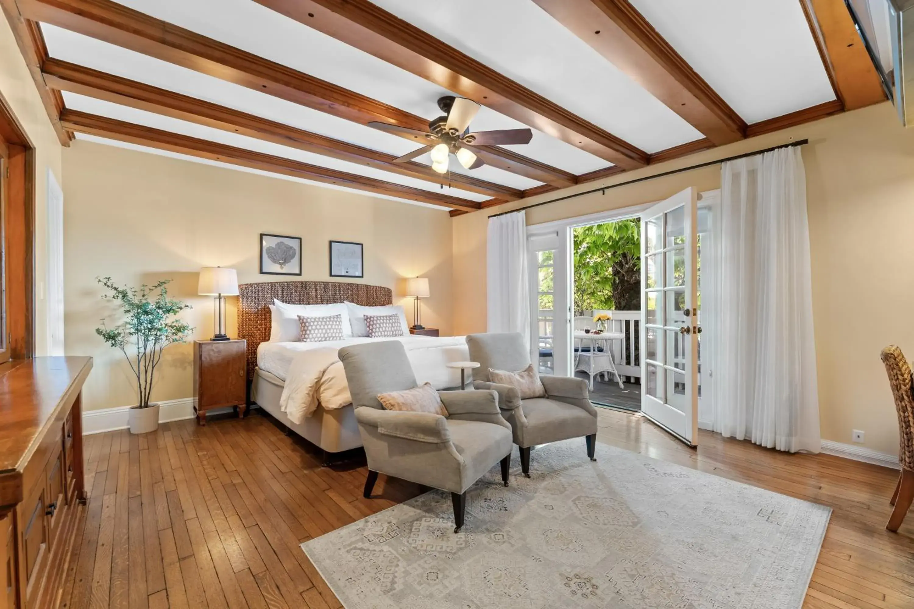 Superior King + Fireplace in Channel Road Inn, A Four Sisters Inn Superior King + Fireplace in Channel Road Inn, A Four Sisters Inn