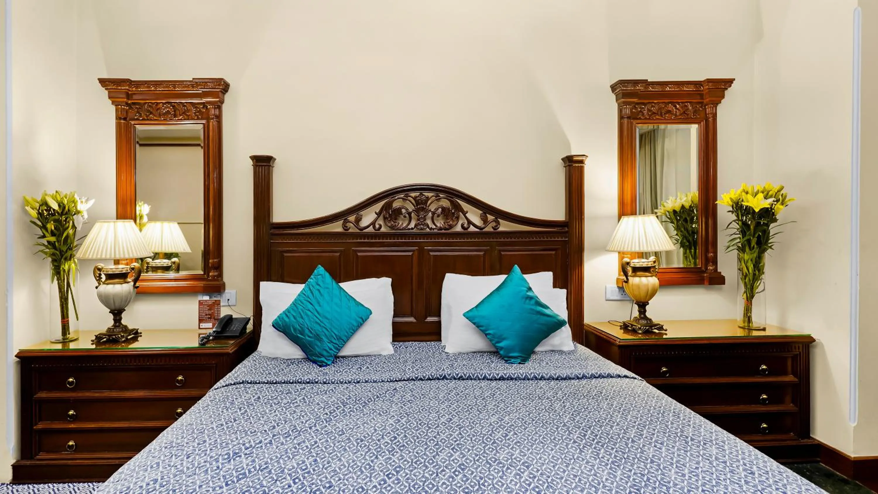 Bed in Hotel Ajanta - Colonial Charm Award Winning Luxury Hotel in the Heart of the City