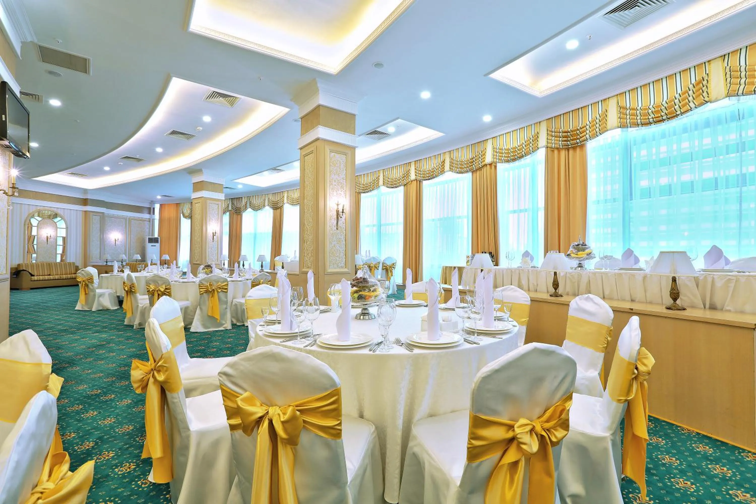 Banquet/Function facilities in Diplomat Hotel by AG Hotels Group