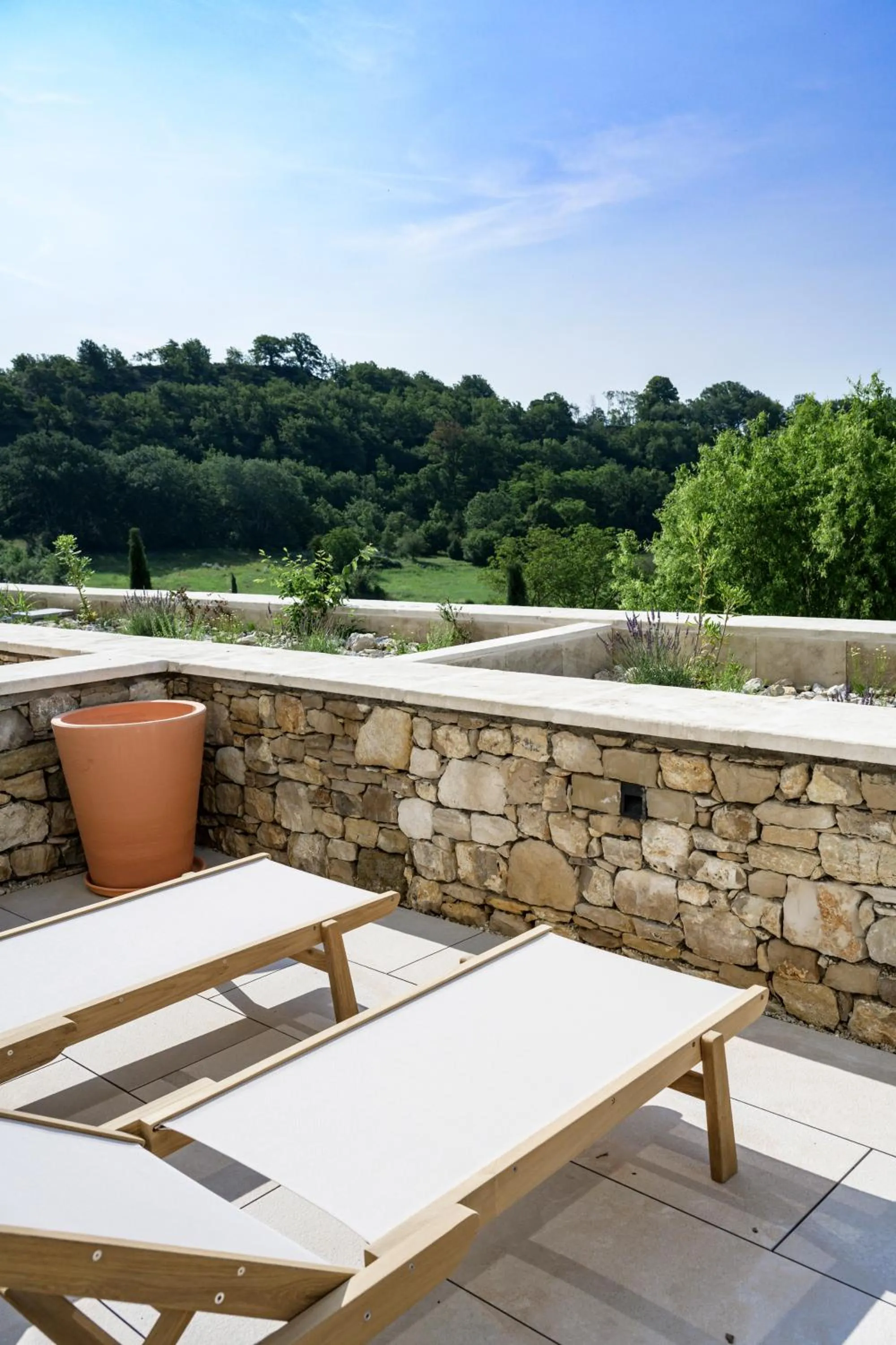 Balcony/Terrace in Le Couvent des Minimes, un Hôtel & Spa L'Occitane en Provence