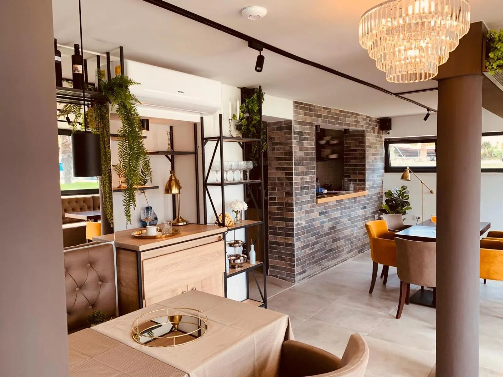 Restaurant/places to eat in Beach Hotel Božikovina