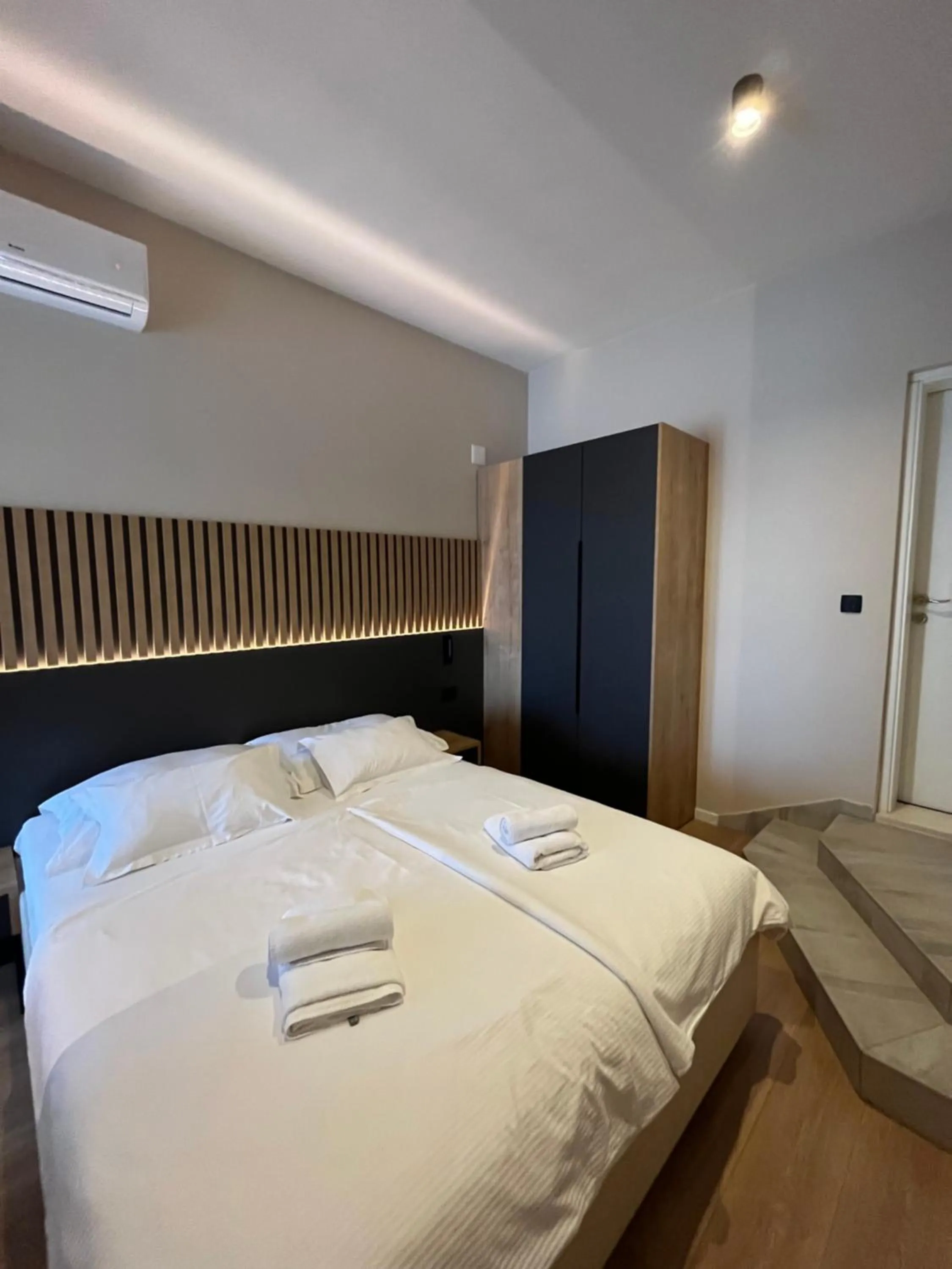 Other, Bed in Beach Hotel Božikovina