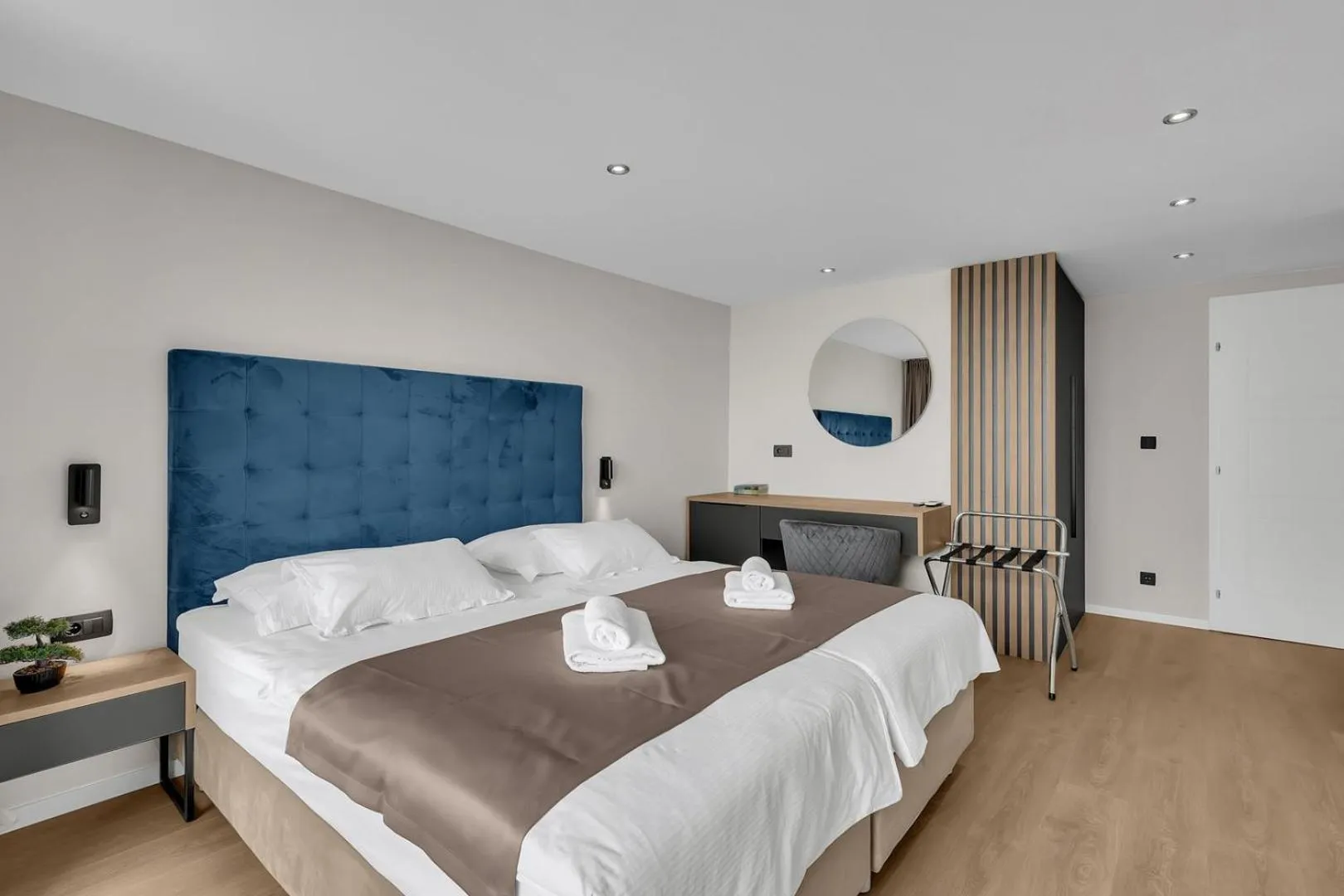 Bed in Beach Hotel Božikovina