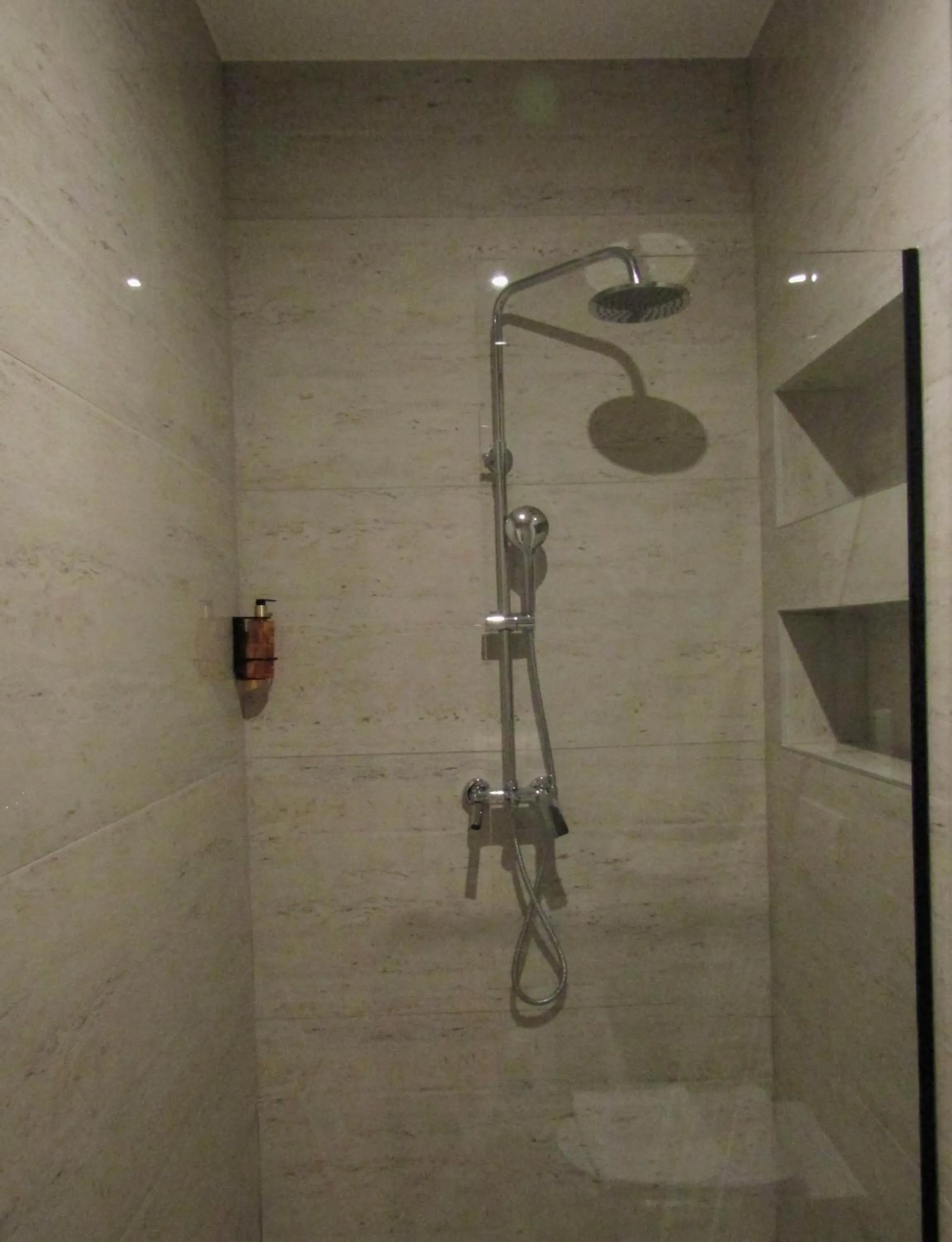 Shower in Beach Hotel Božikovina