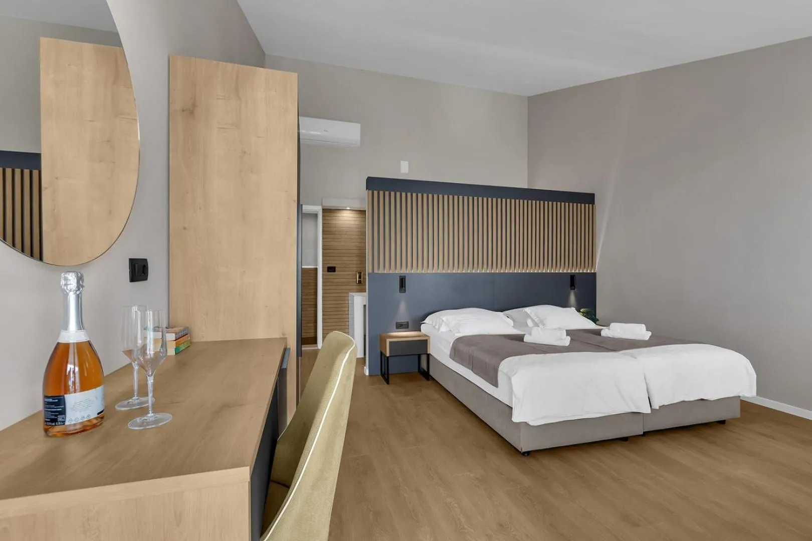 Photo of the whole room, Bed in Beach Hotel Božikovina