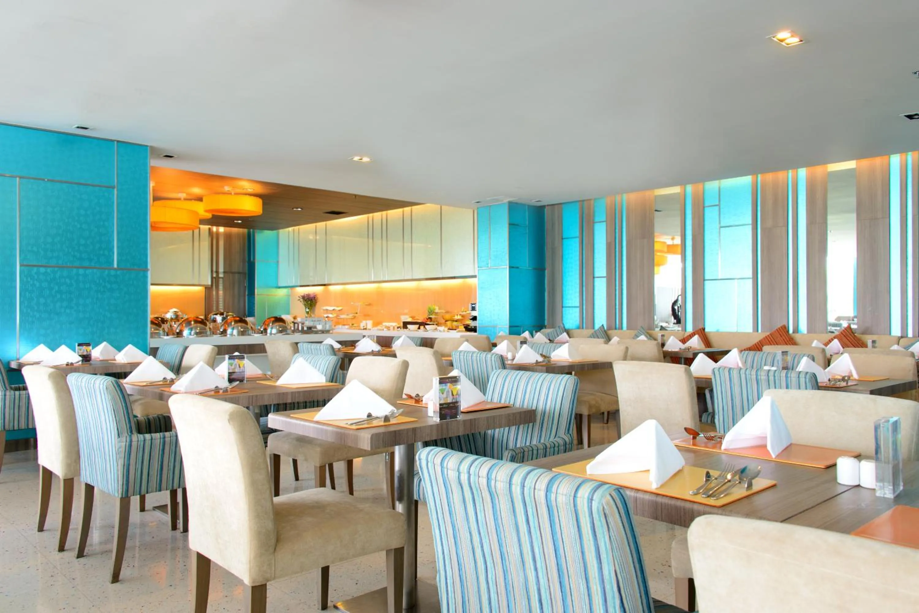 Restaurant/places to eat in Novotel Bangkok IMPACT