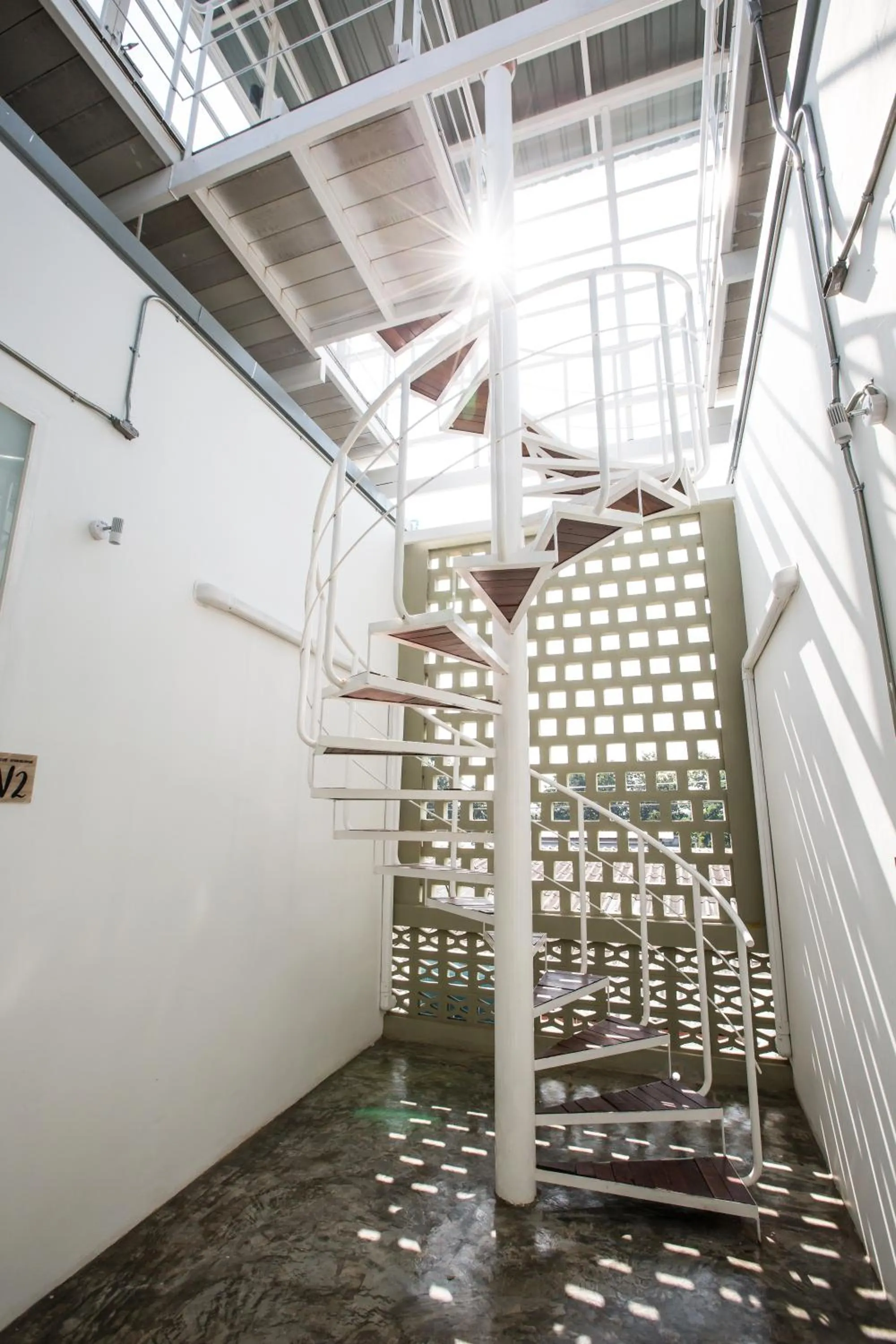 Area and facilities in Memmoth Hostel In Lampang