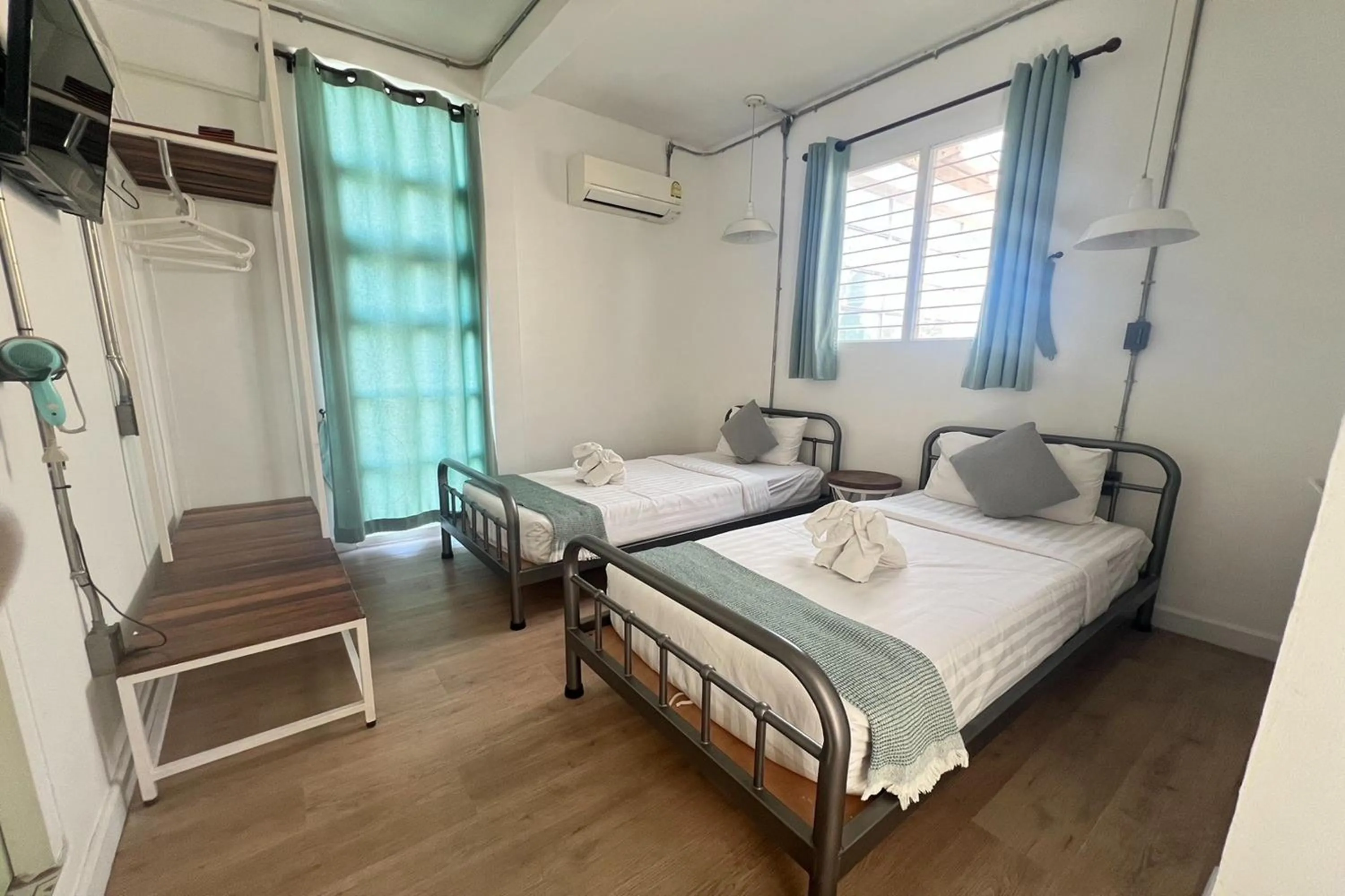 Bedroom, Bed in Memmoth Cafe & Hostel in Lampang