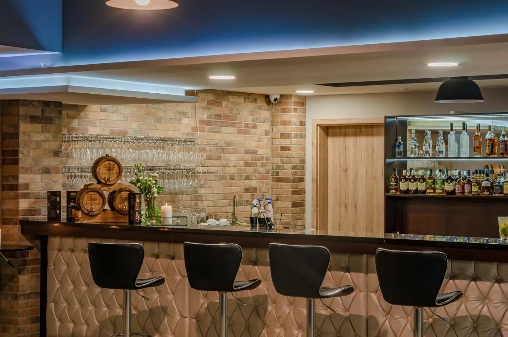 Activities in Hotel Paryski Art & Business Zakopane - Basen Jacuzzi Sauna Małpi Gaj